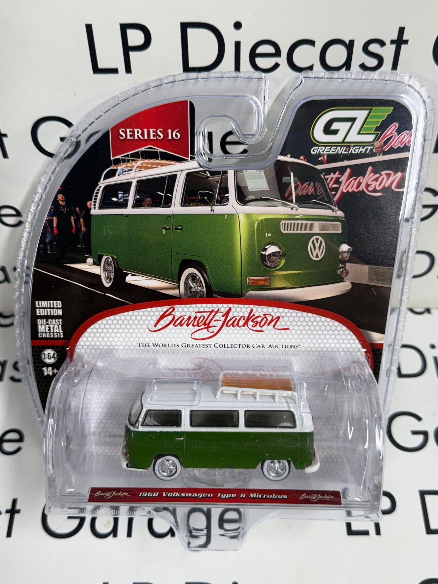 GREENLIGHT 1968 Volkswagen Type II Microbus Green 1:64 Diecast Barrett Jackson