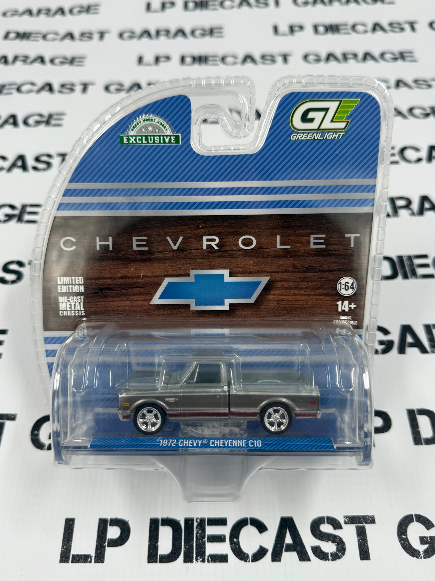 RAW CHASE GREENLIGHT 1972 Chevy Cheyenne C10 Blue 1:64 Diecast