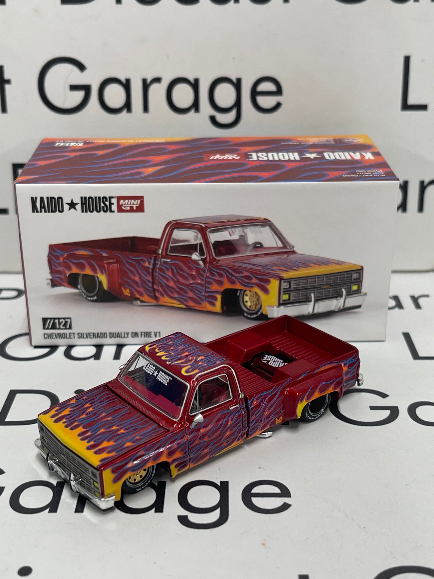 MINI GT KAIDO HOUSE Chevrolet Silverado Dually on Fire Flames V1 Red 1:64 Diecast