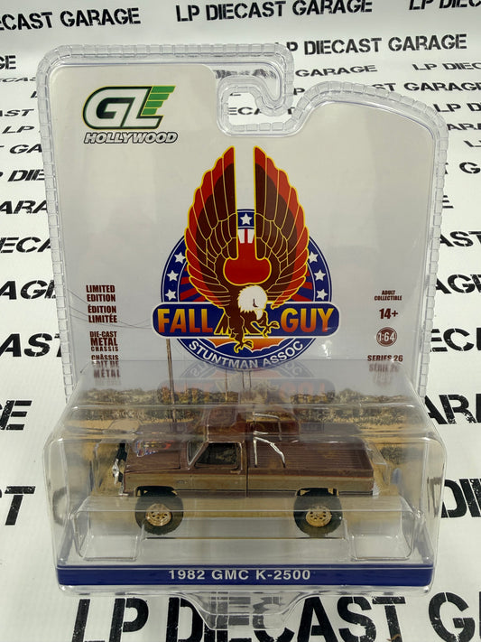 GREENLIGHT 1982 GMC K2500 Fall Guy Dirty Version 1:64 Diecast Hollywood