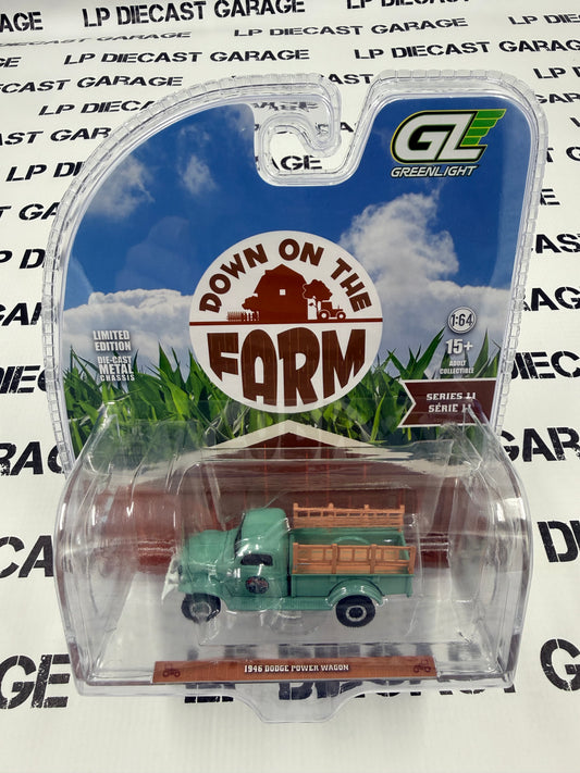 GREENLIGHT 1946 Dodge Power Wagon Strawberry Farms 1:64 Diecast Down on the Farm