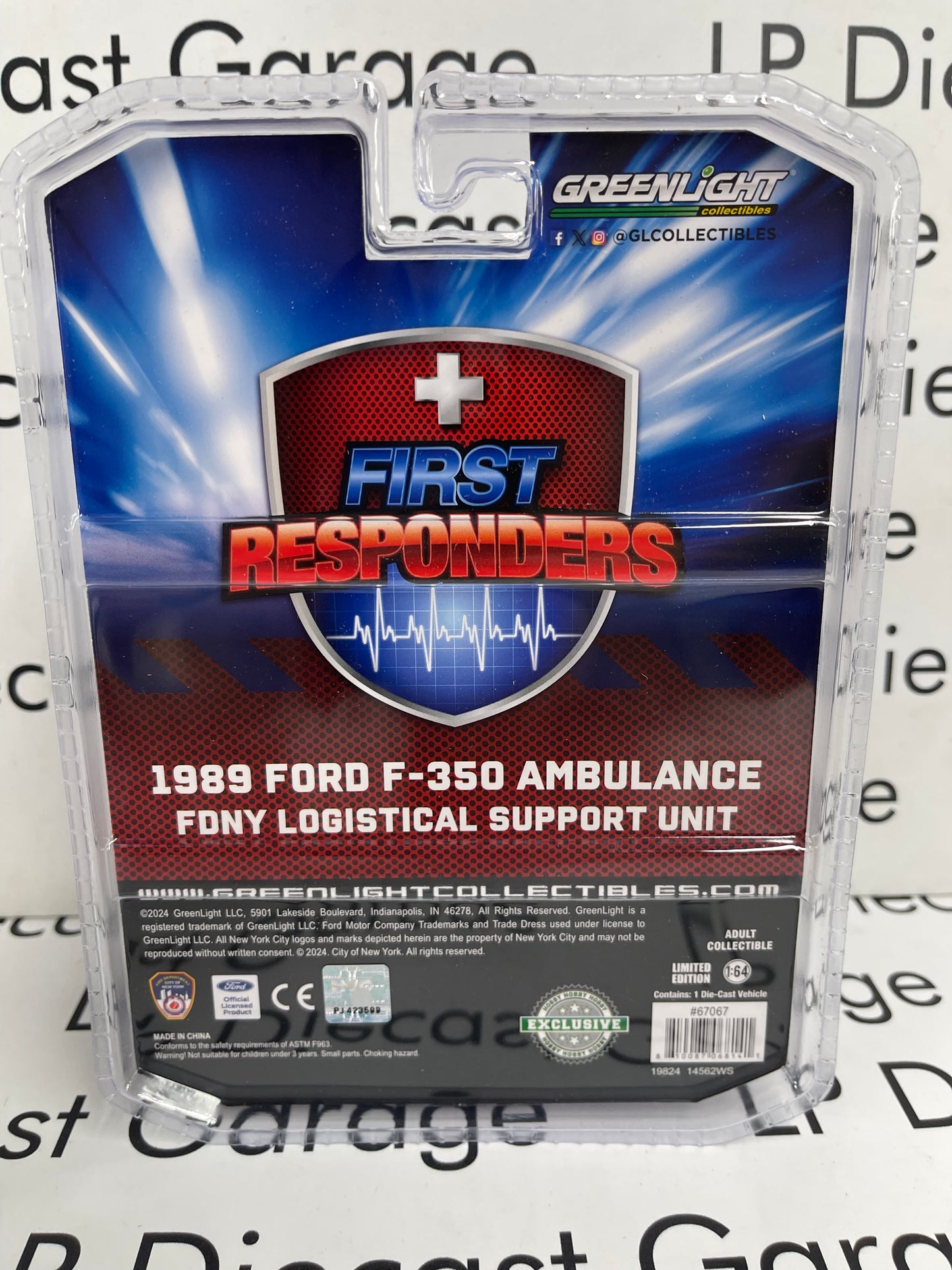CHROME CHASE GREENLIGHT 1989 Ford F-350 Ambulance FDNY 1:64 Diecast