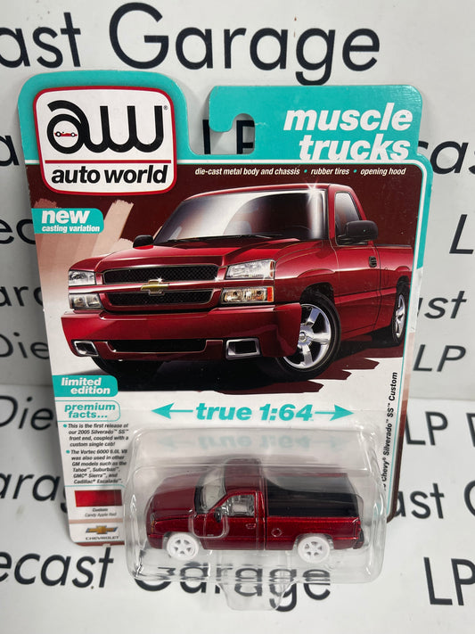 ULTRA RED CHASE AUTO WORLD 2005 Chevy Silverado SS Red 1:64 Diecast Muscle Trucks