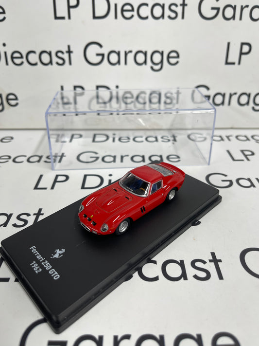 EDICOLA 1962 Ferrari 250 GTO Red 1:64 Diecast w/ Display Case