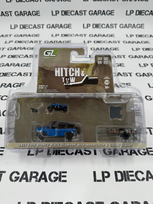 GREENLIGHT 2021 Ford Bronco w/Motorcycle & Trailer Blue 1:64 Diecast Hitch & Tow