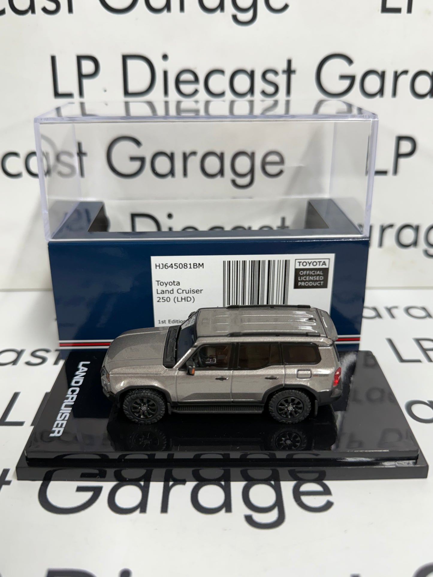 HOBBY JAPAN 2024 Toyota Land Cruiser 1st Edition Bronze LHD 1:64 Diecast