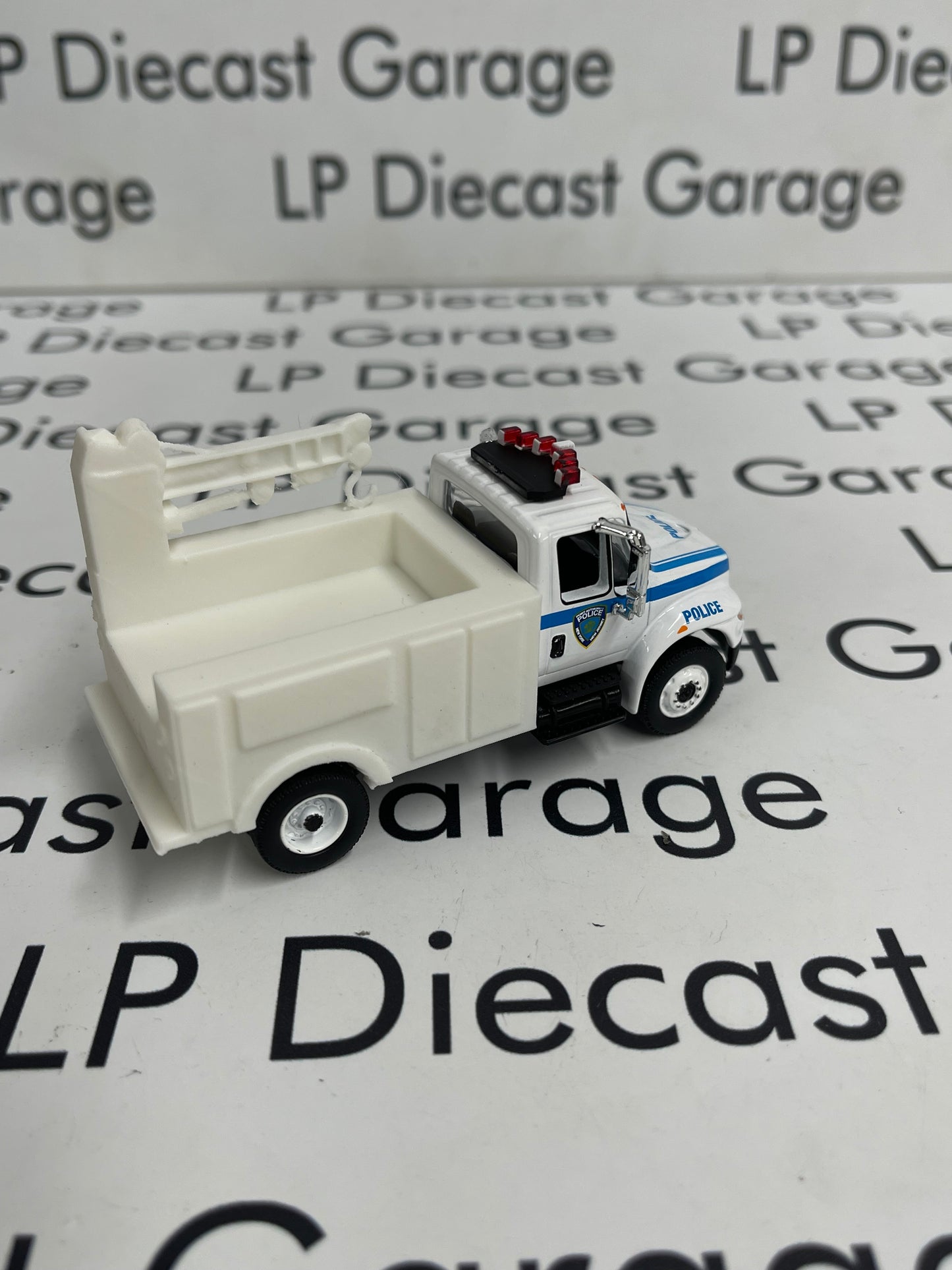 3D Printed Customs White Service Bed Fits Greenlight International Durastar 1:64 Diecast Trucks