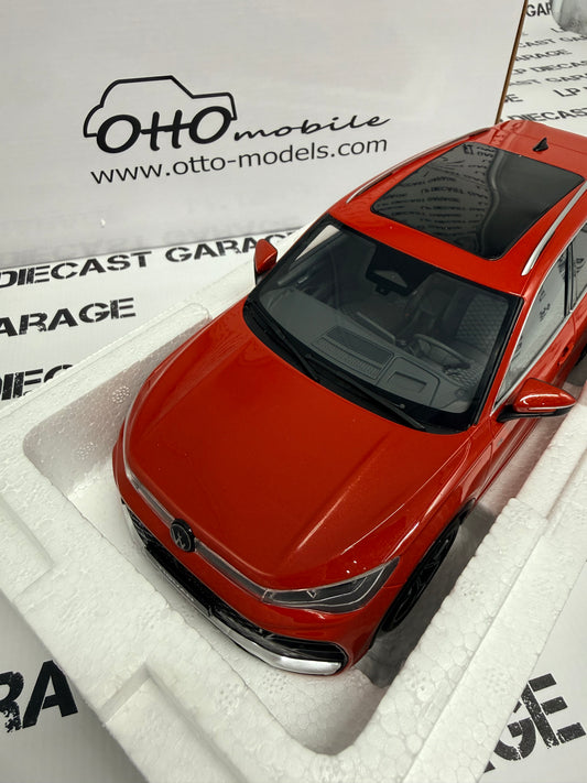 OTTO MOBILE Volkswagen Tiguan e TSi R-Line 1:18 Scale Resin Model OT489