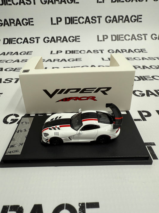 HONE MODEL 64 2017 Dodge Viper ACR White 1:64 Diecast