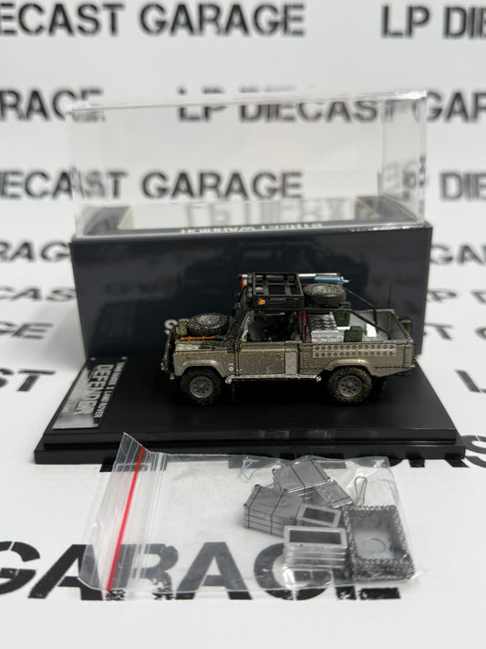 STREET WARRIOR Land Rover Defender Tomb Raider Dirty Version 1:64 Diecast