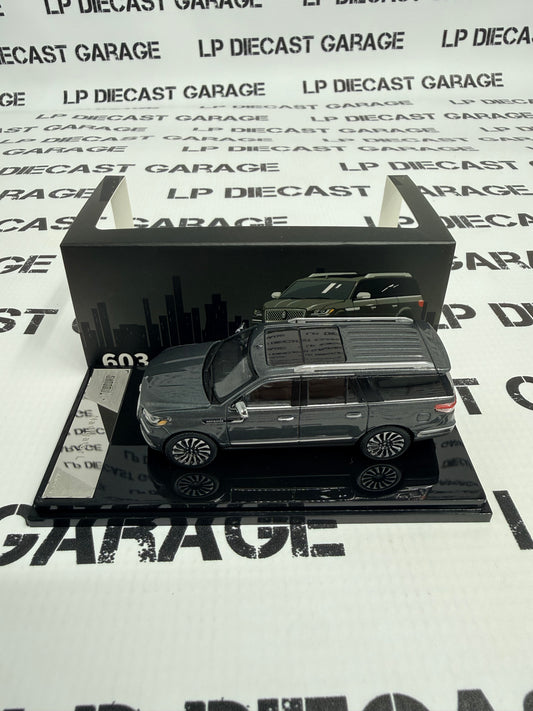 GCD Shadow PRO 2025 Lincoln Navigator Grey 1:64 Diecast SUV