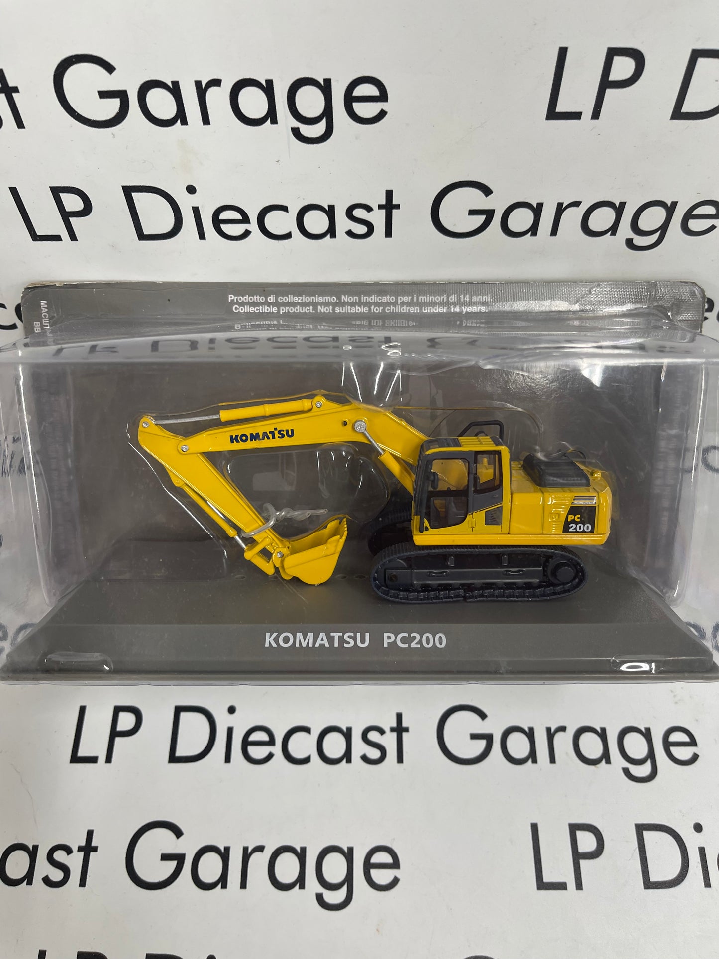 EDICOLA Komatsu PC200 Excavator Yellow 1:72 Diecast Model