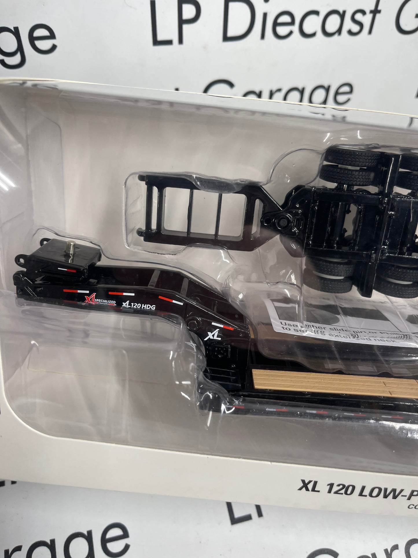 DIECAST MASTERS XL 120 Low Profile HDG Black Trailer 1:50 Diecast