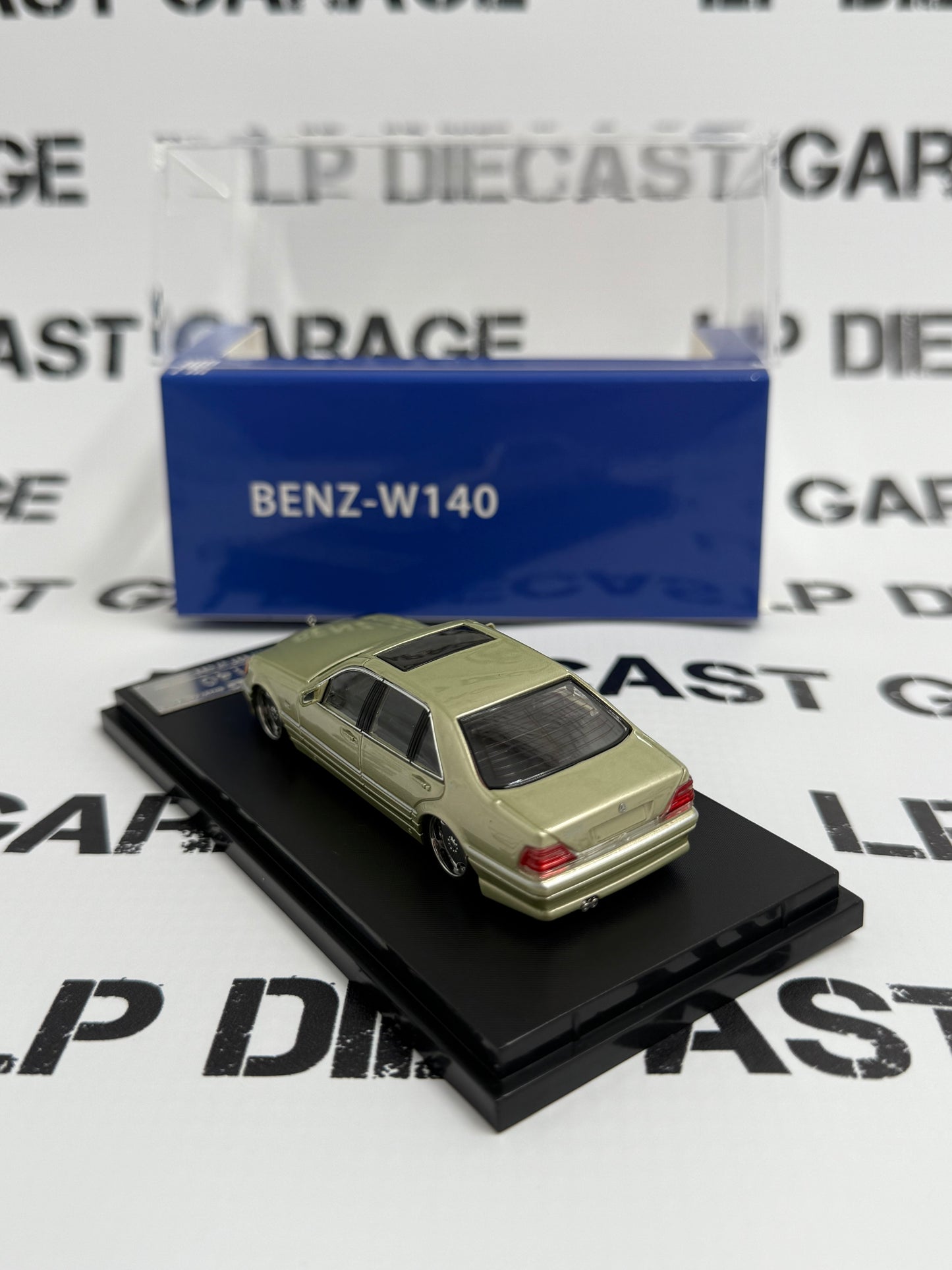 STREET WEAPON Mercedes-Benz W140 Beige 1:64 Diecast Ghost Player