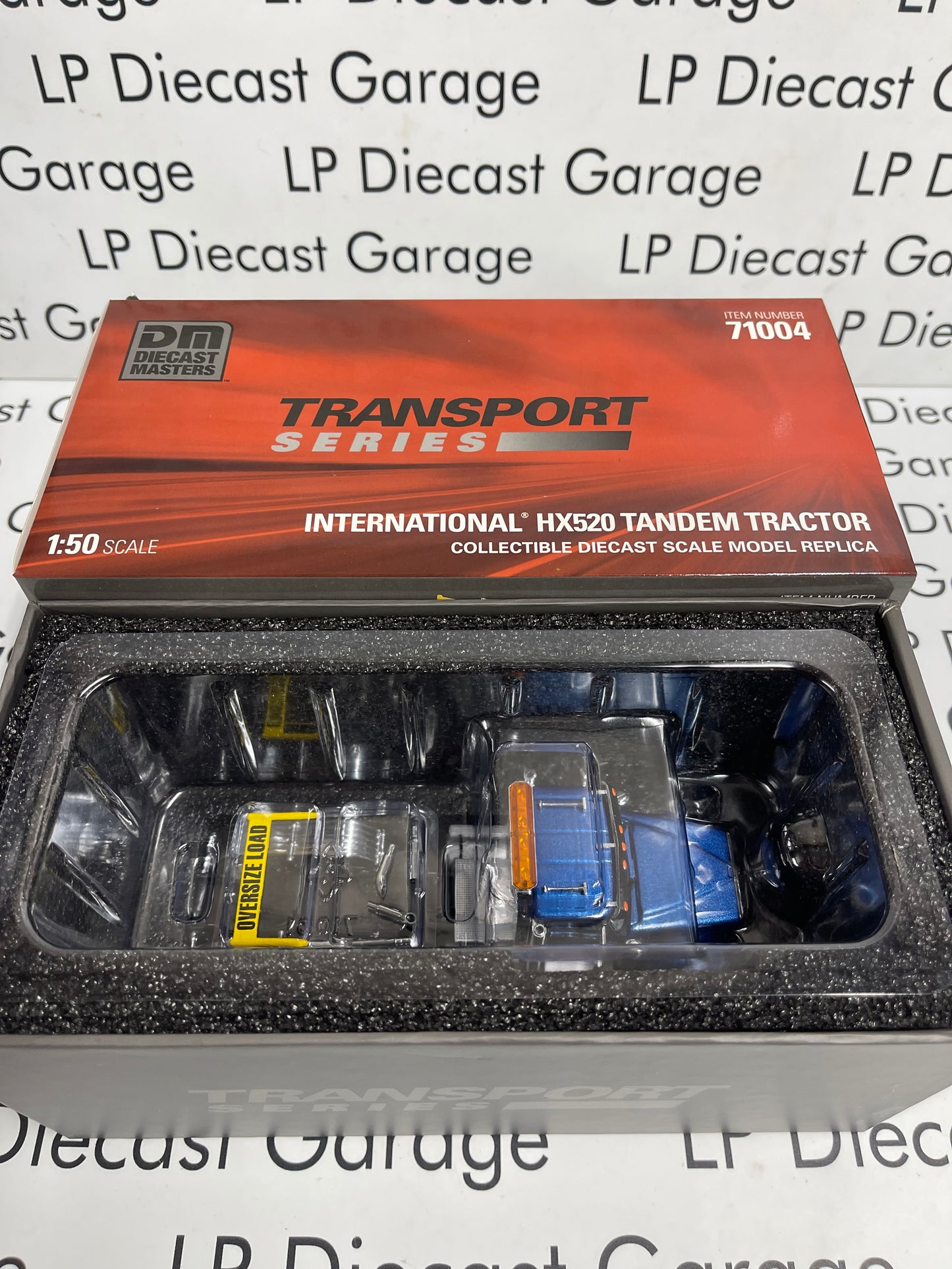 DIECAST MASTERS International HX520 Tandem Tractor Blue Semi 1:50 Diecast