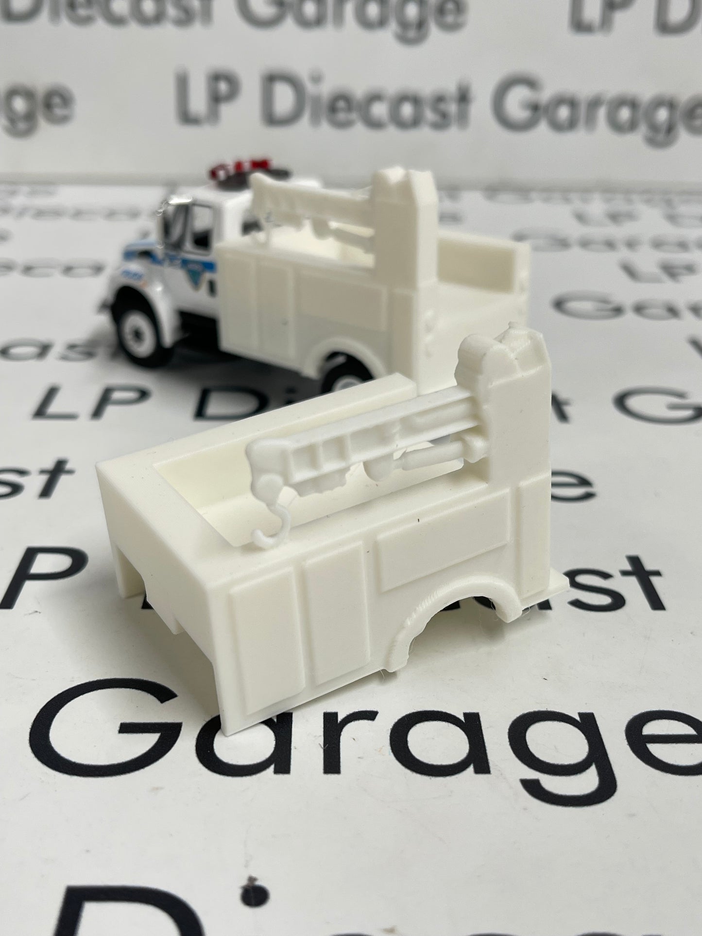 3D Printed Customs White Service Bed Fits Greenlight International Durastar 1:64 Diecast Trucks