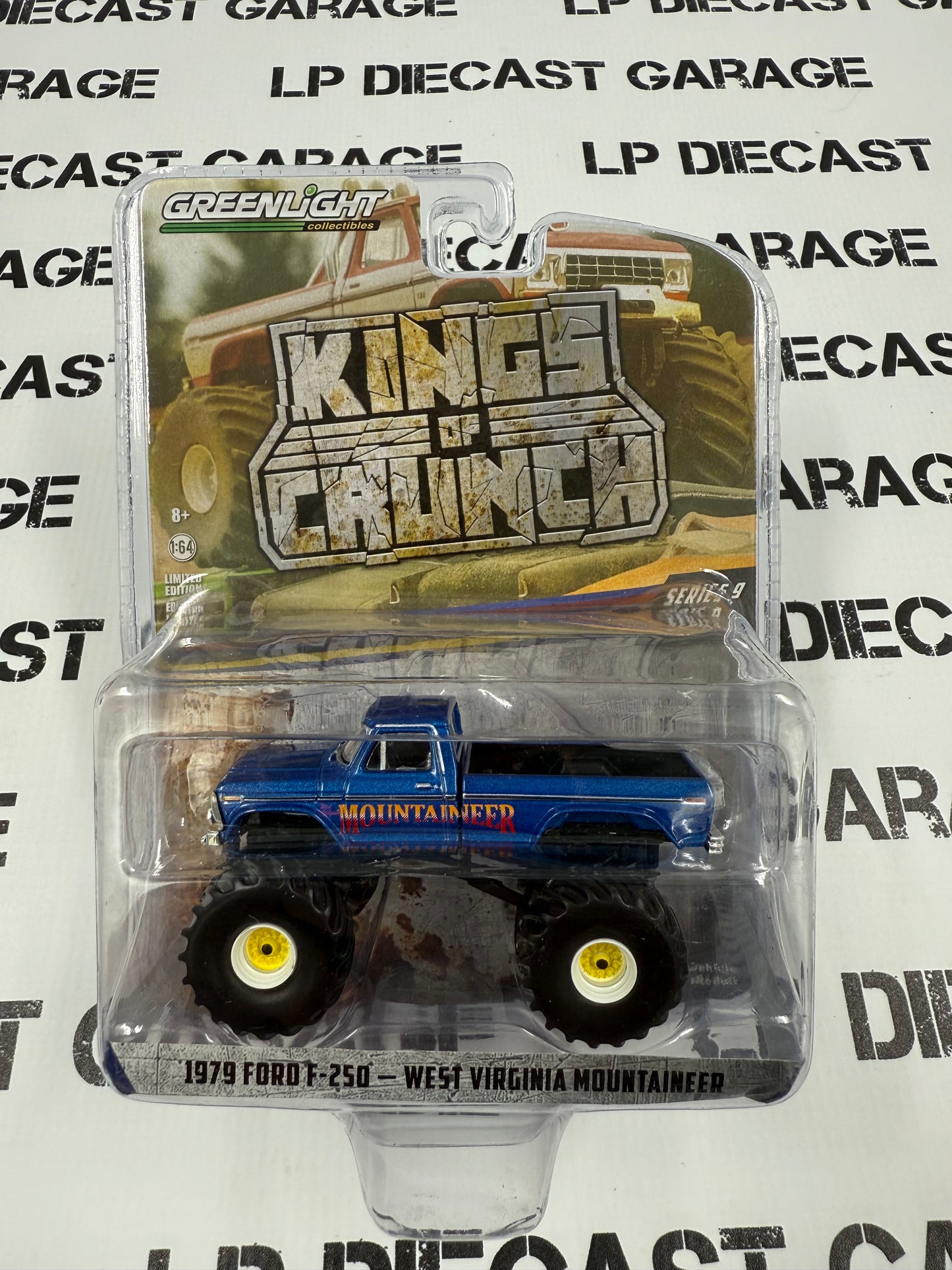 GREENLIGHT 1979 Ford F-250 West Virginia Mountaineer 1:64 Diecast King of Crunch
