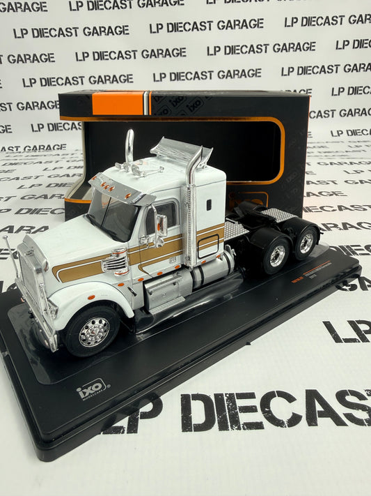 IXO Models 2012 Freightliner Coronado White w/ Gold Stripe 1:43 Diecast