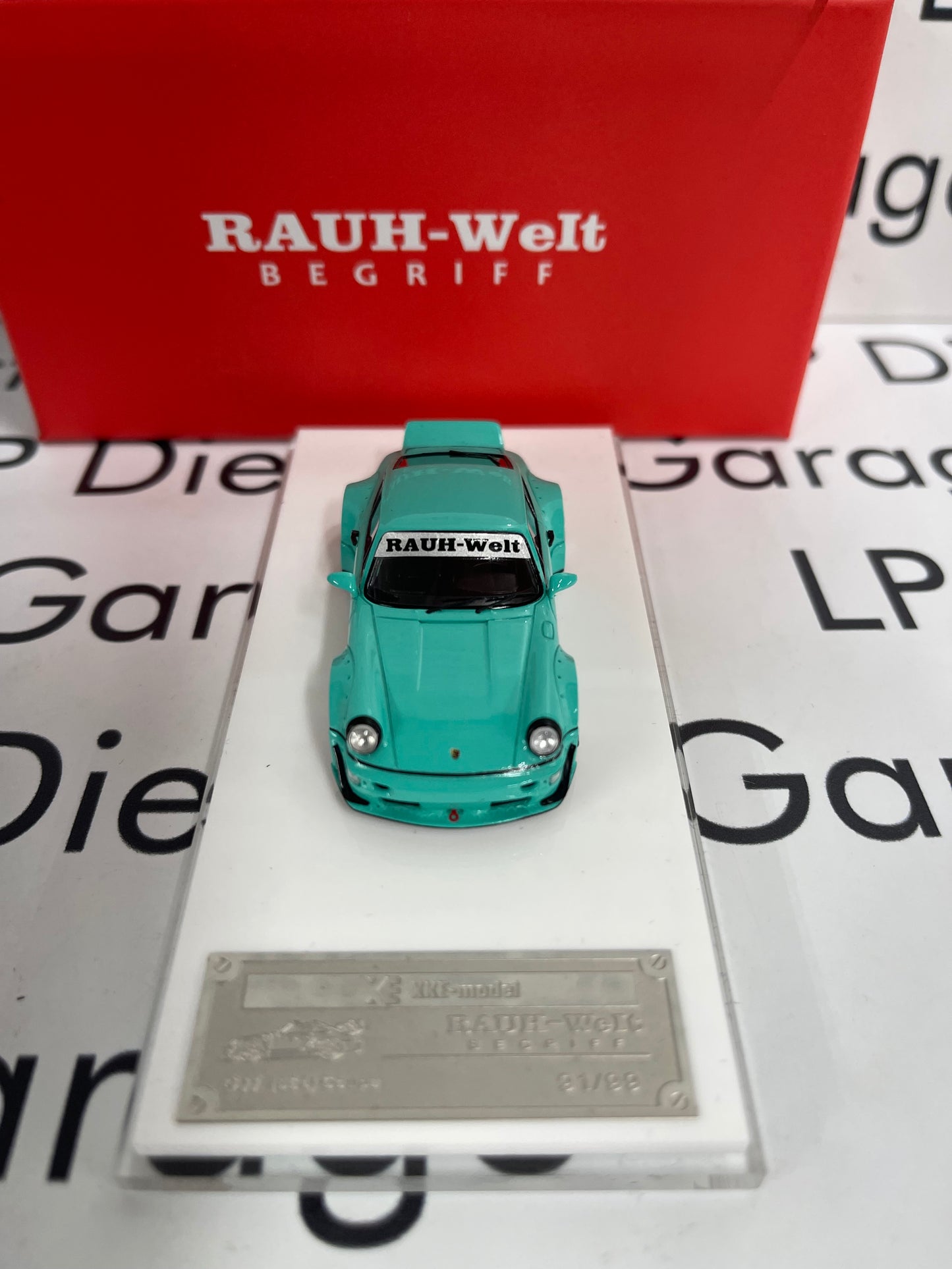 XXE-Models Porsche 964 RWB BeGriff Teal 1:64 Resin Model Rauh-Welt