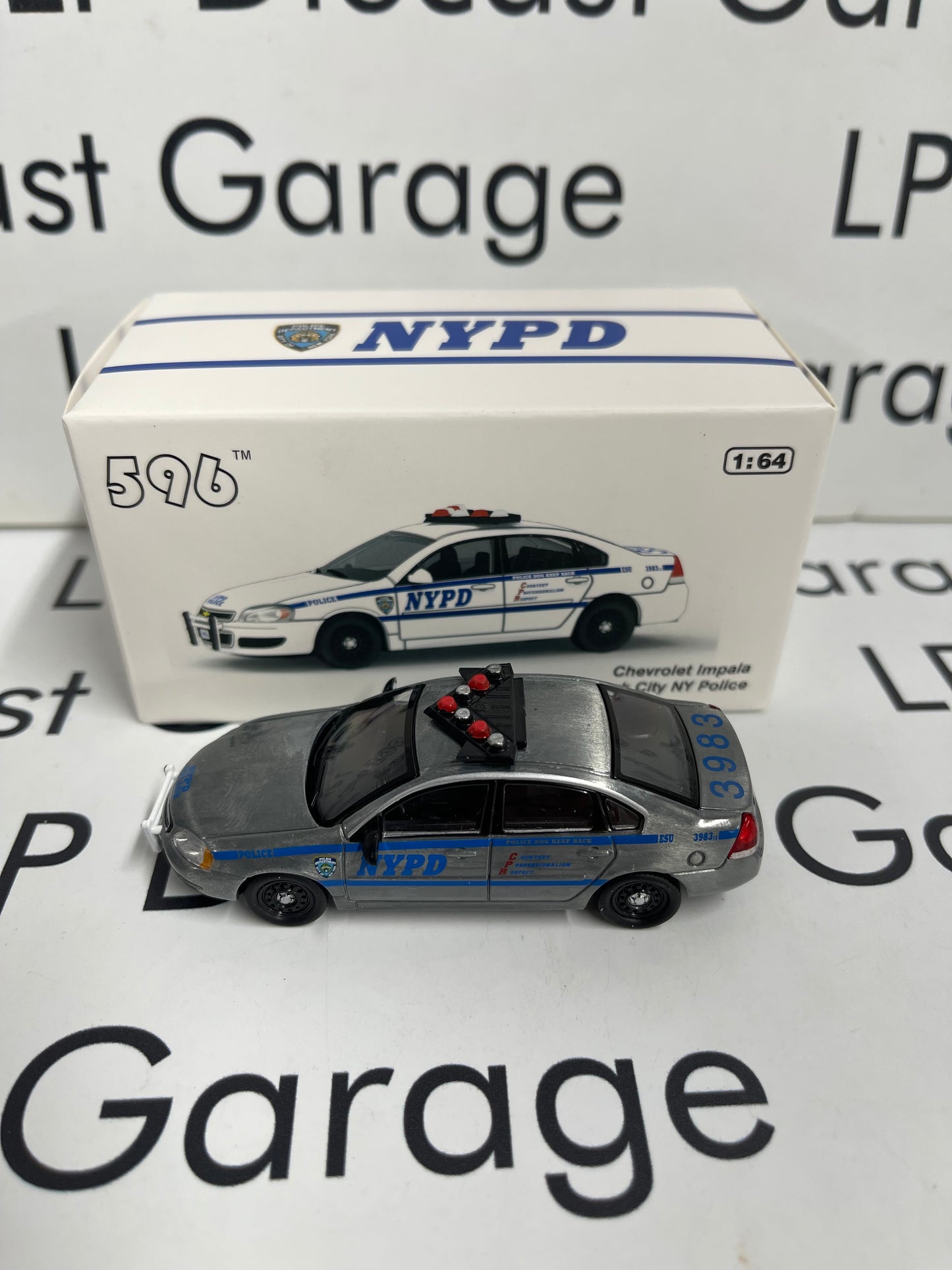 RAW CHASE 596 Model Chevrolet Impala Responder NYPD Police 1:64 Diecast