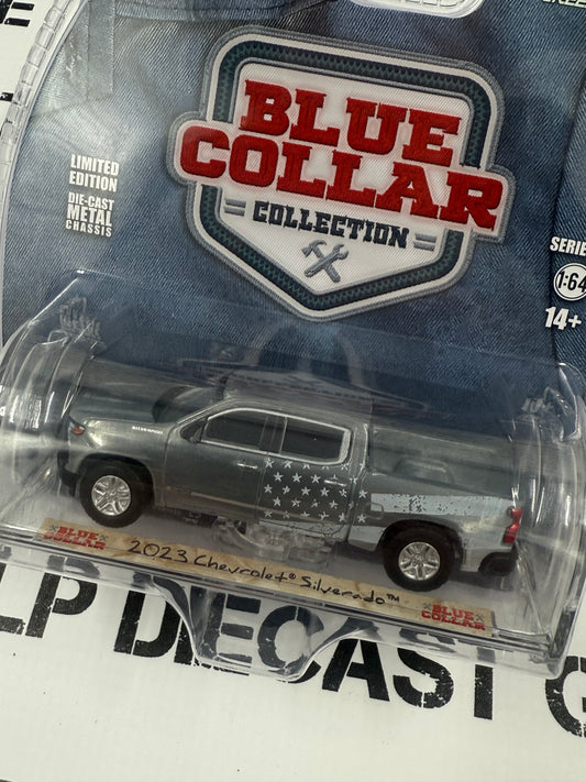 RAW CHASE GREENLIGHT 2023 Chevrolet Silverado Stars & Stripes 1:64 Diecast Blue Collar