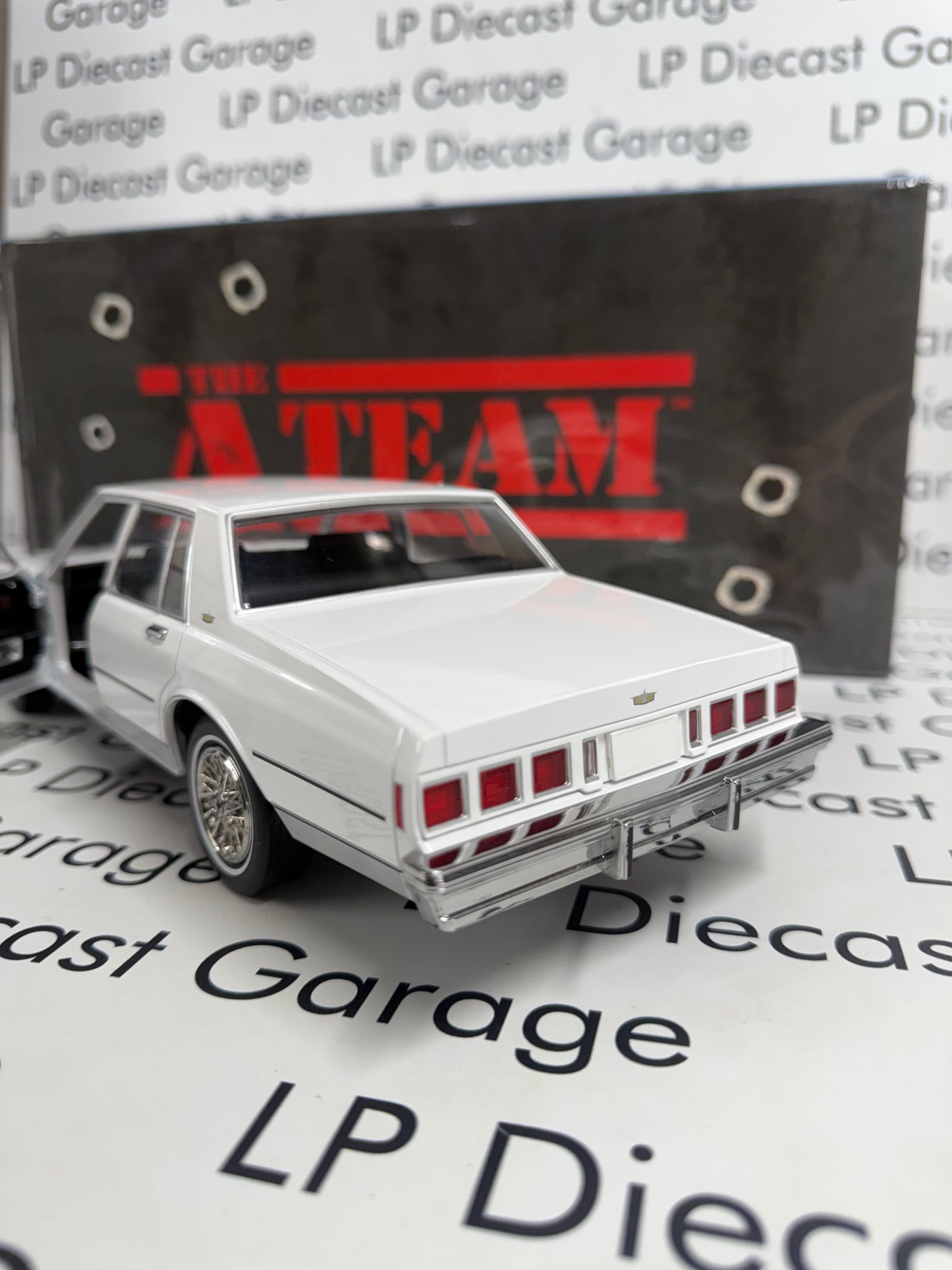 GREENLIGHT 1980 Chevrolet Caprice Classic White The A-Team 1:18 Diecast