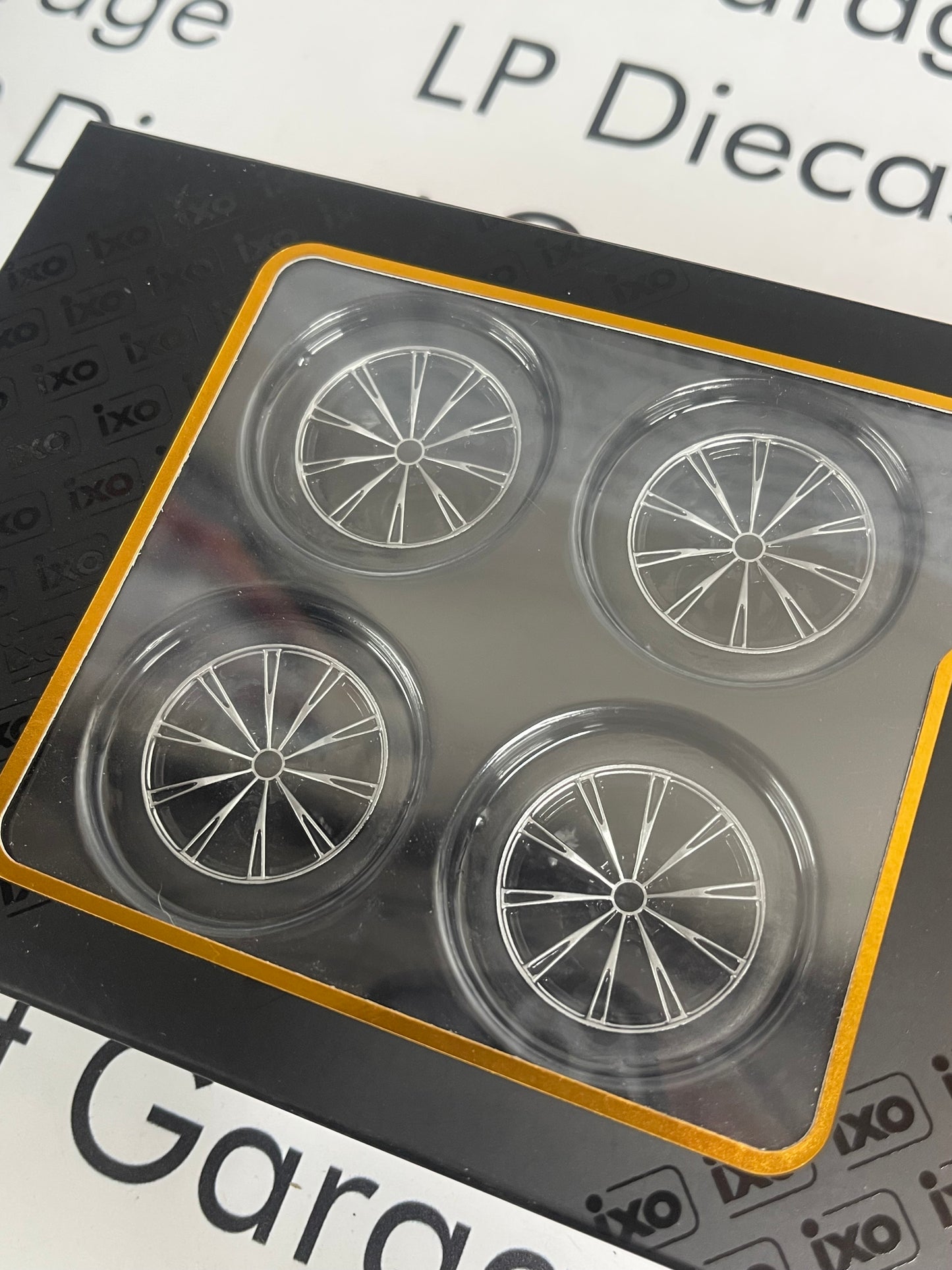 IXO Models Audi RS3 Black/ Silver Wheel Set (4) for 1:18 Diecast