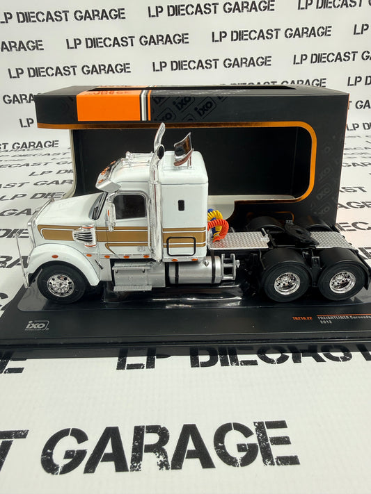 IXO Models 2012 Freightliner Coronado White w/ Gold Stripe 1:43 Diecast