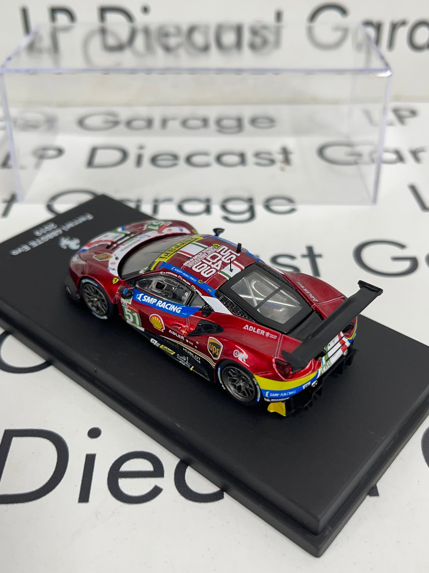 EDICOLA 2019 Ferrari 488GTE Evo 1:64 Diecast w/ Display Case