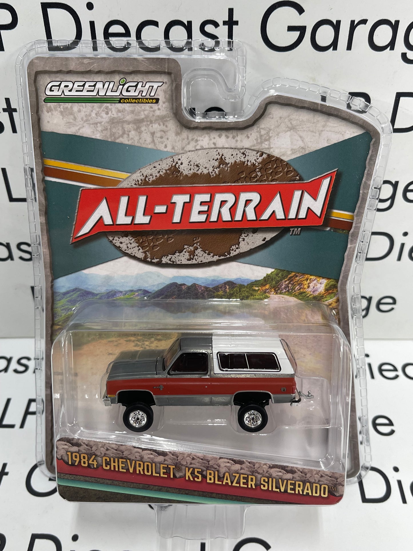 RAW CHASE GREENLIGHT 1984 Chevrolet K5 Blazer 1:64 Diecast All Terrain