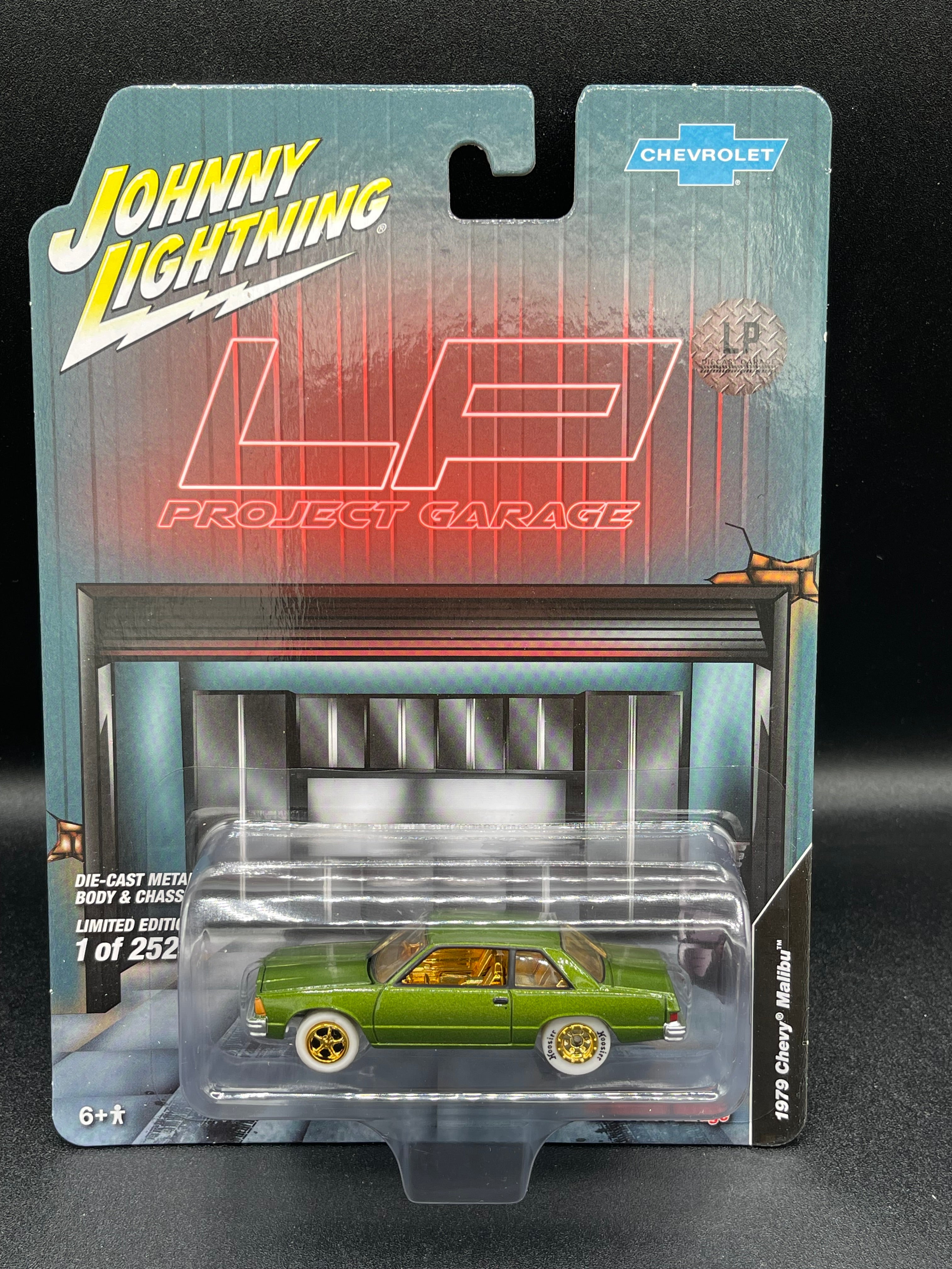 Johnny Lightning 1979 Chevrolet Corvette – Scala 1:64 – Blu – Serie Classic Gold