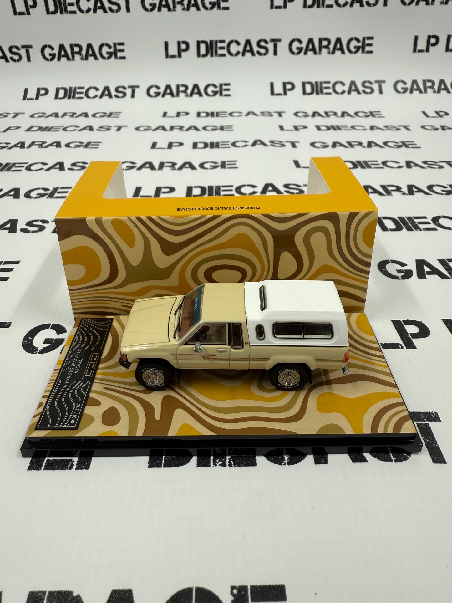 GCD 1985 Toyota Hilux SR5 Xtra Cab Tan Pickup Truck 1:64 Diecast Talk Exclusive