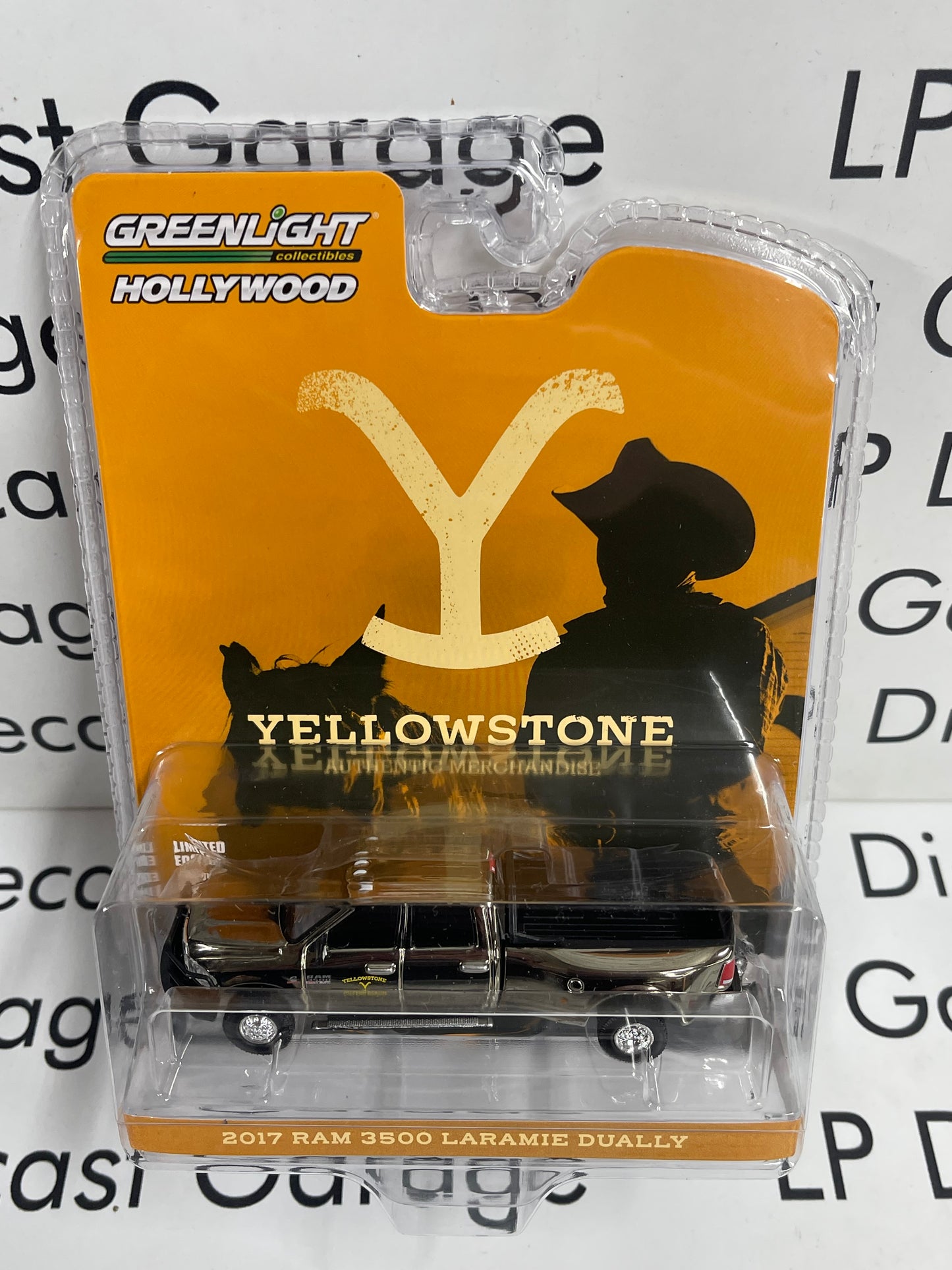CHROME CHASE GREENLIGHT 2017 Ram 3500 Laramie Dually Yellowstone 1:64 Diecast