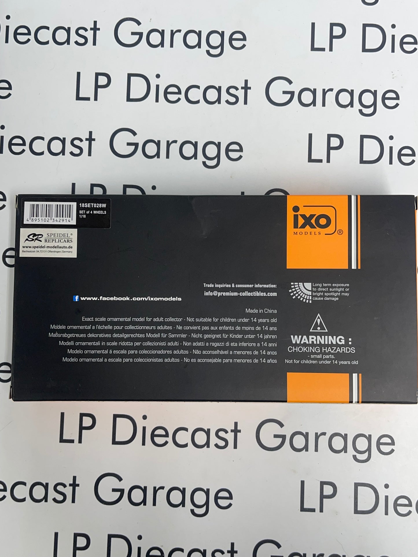 IXO Models Audi RS3 Black/ Silver Wheel Set (4) for 1:18 Diecast