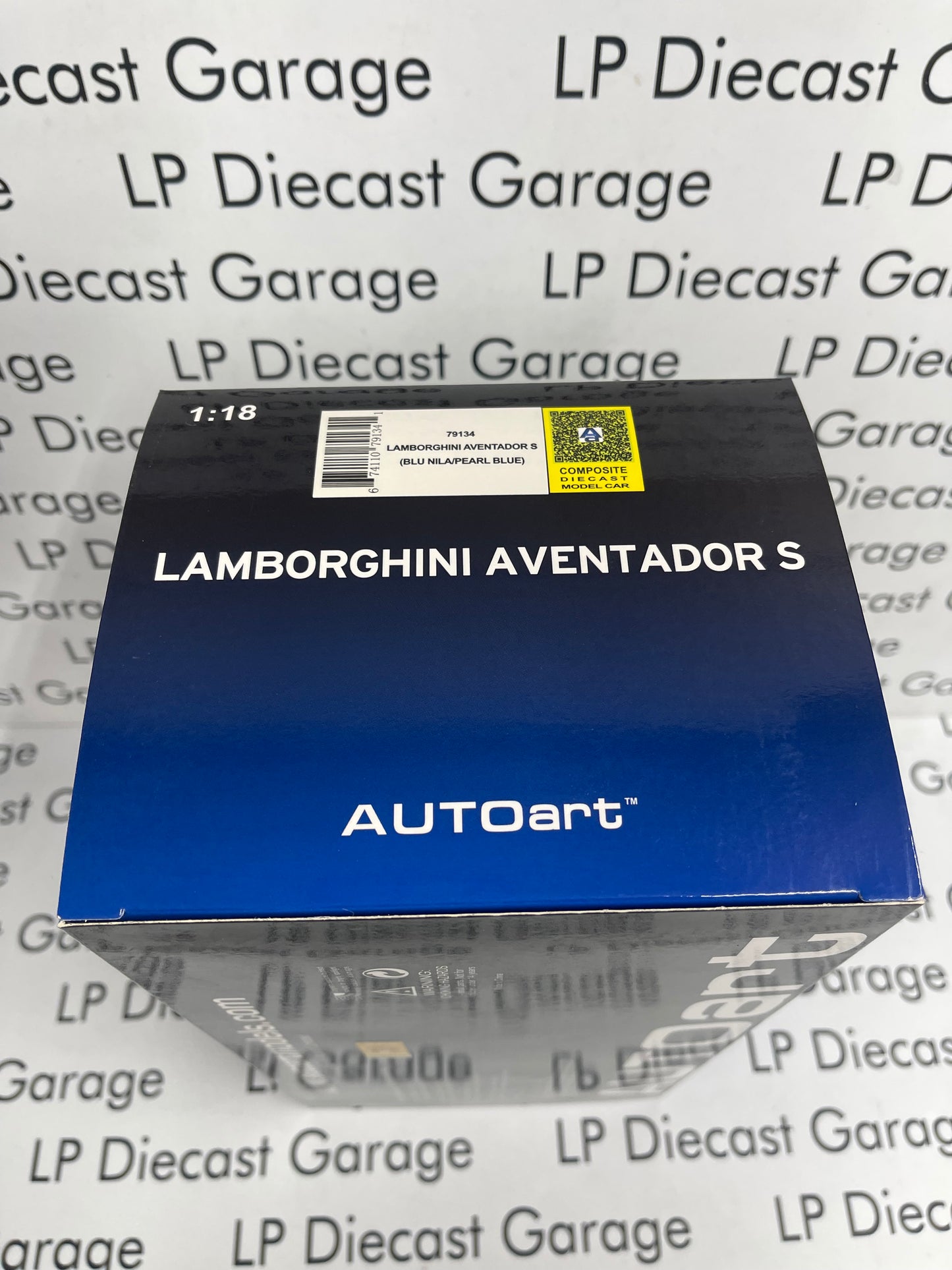 AUTOart Lamborghini Aventador S Blu Nila Pearl Blue 1:18 Diecast