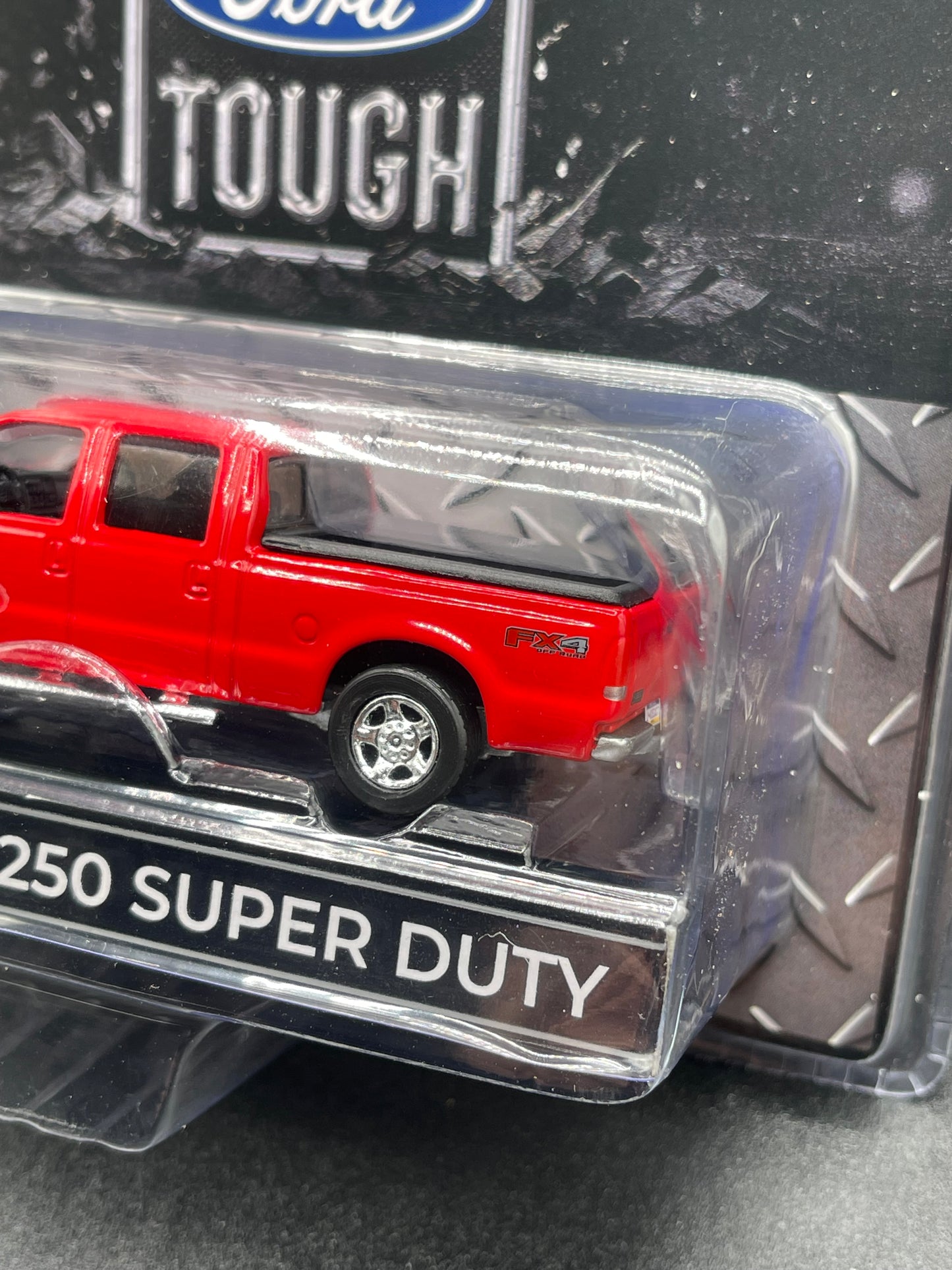 MOTORMAX 2004 Ford F-250 Truck Bright Red LP Exclusive 1:64 Diecast