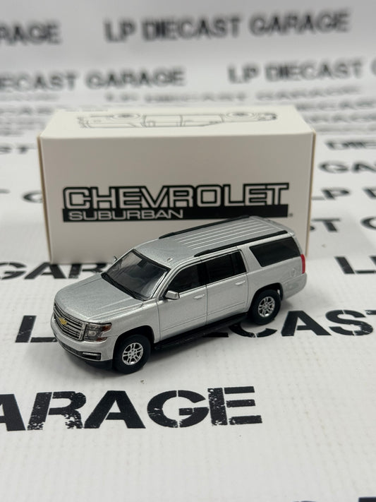 MODEL TRUCK 2015 Chevrolet Suburban Silver 1:64 Diecast SUV