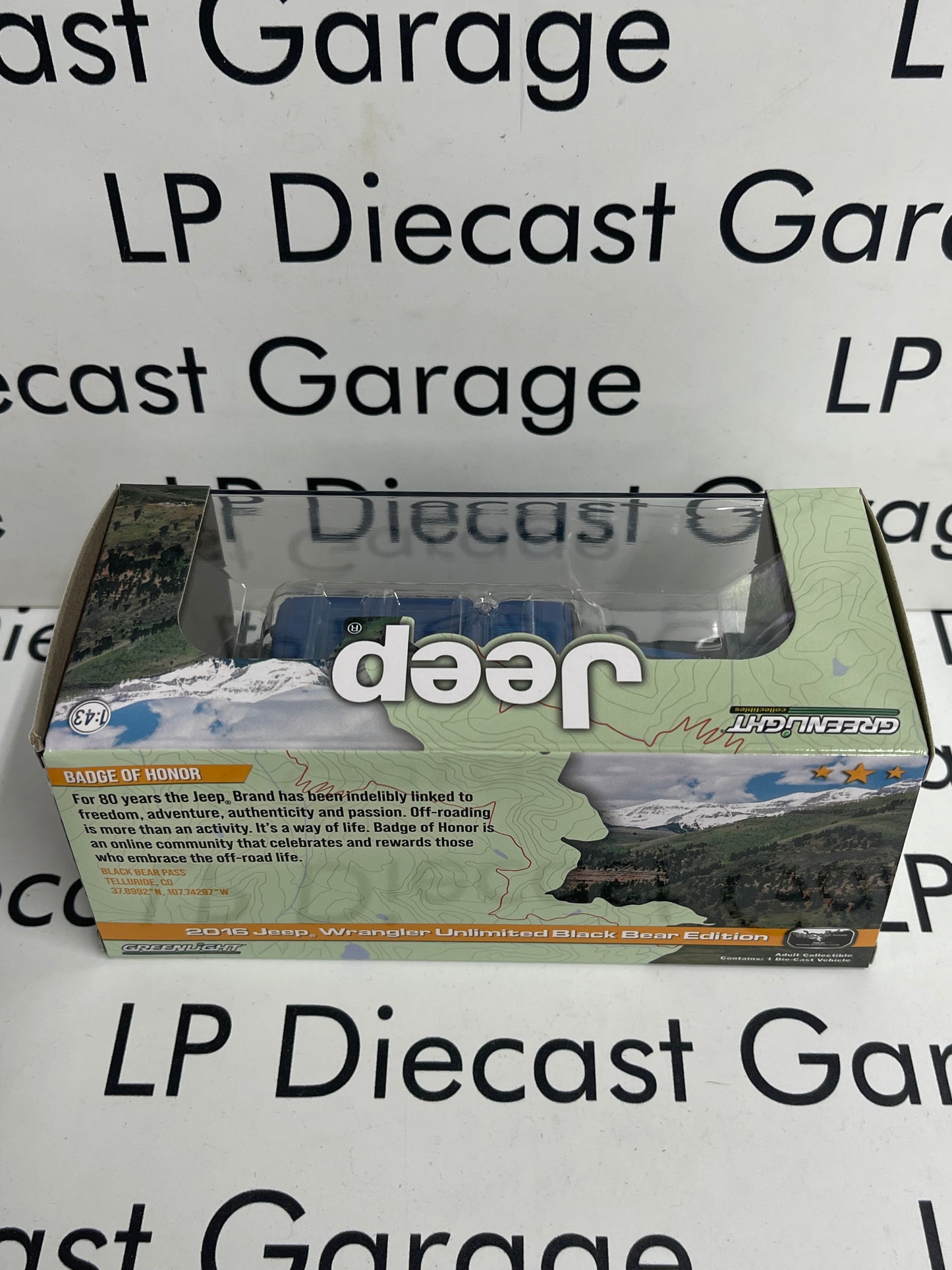 GREENLIGHT 2016 Jeep Wrangler Unlimited Blue 1:43 Diecast Black Bear Edition