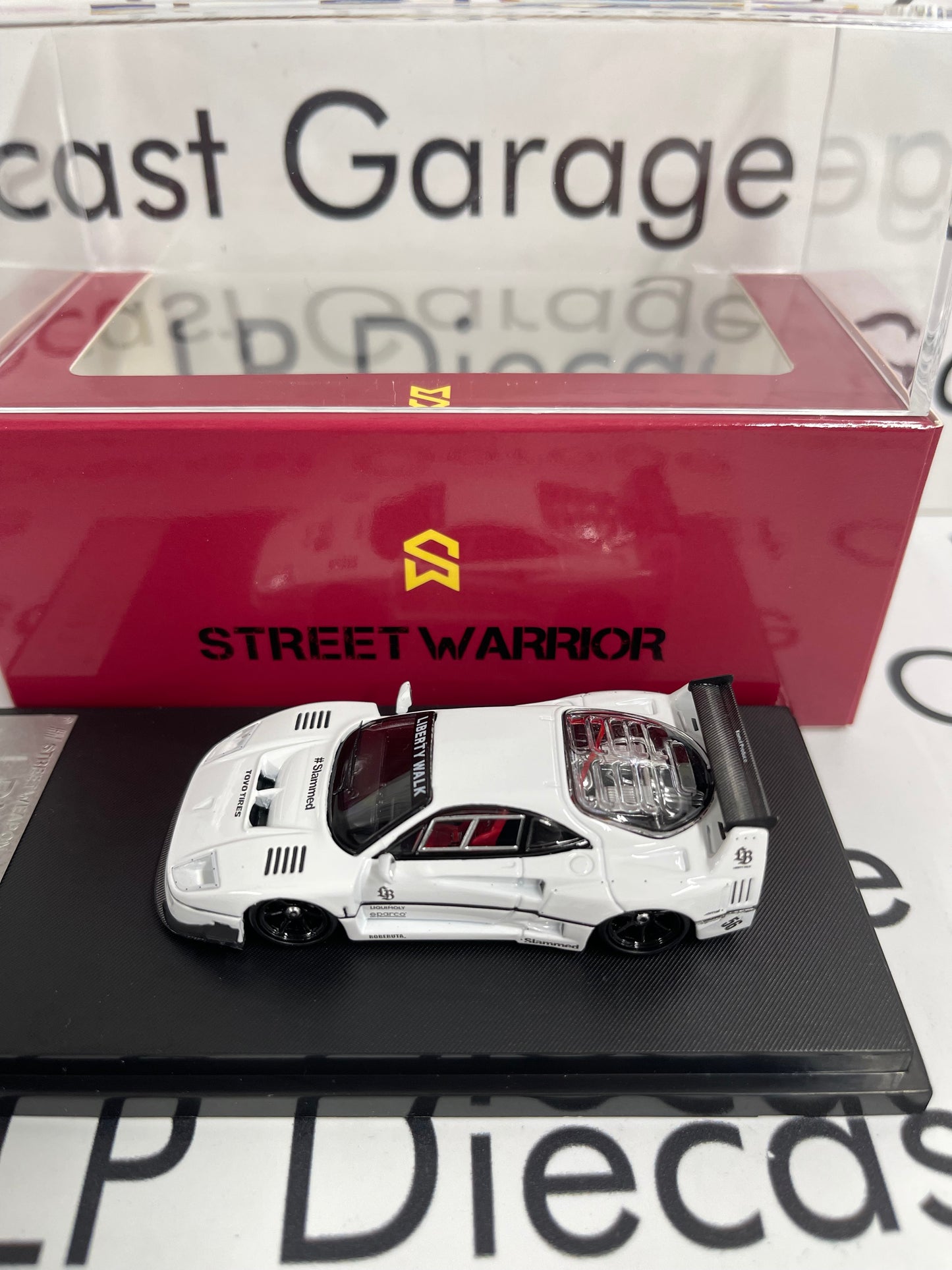 STREET WARRIOR Ferrari F40 LBWK White 1:64 Diecast Ghost Player