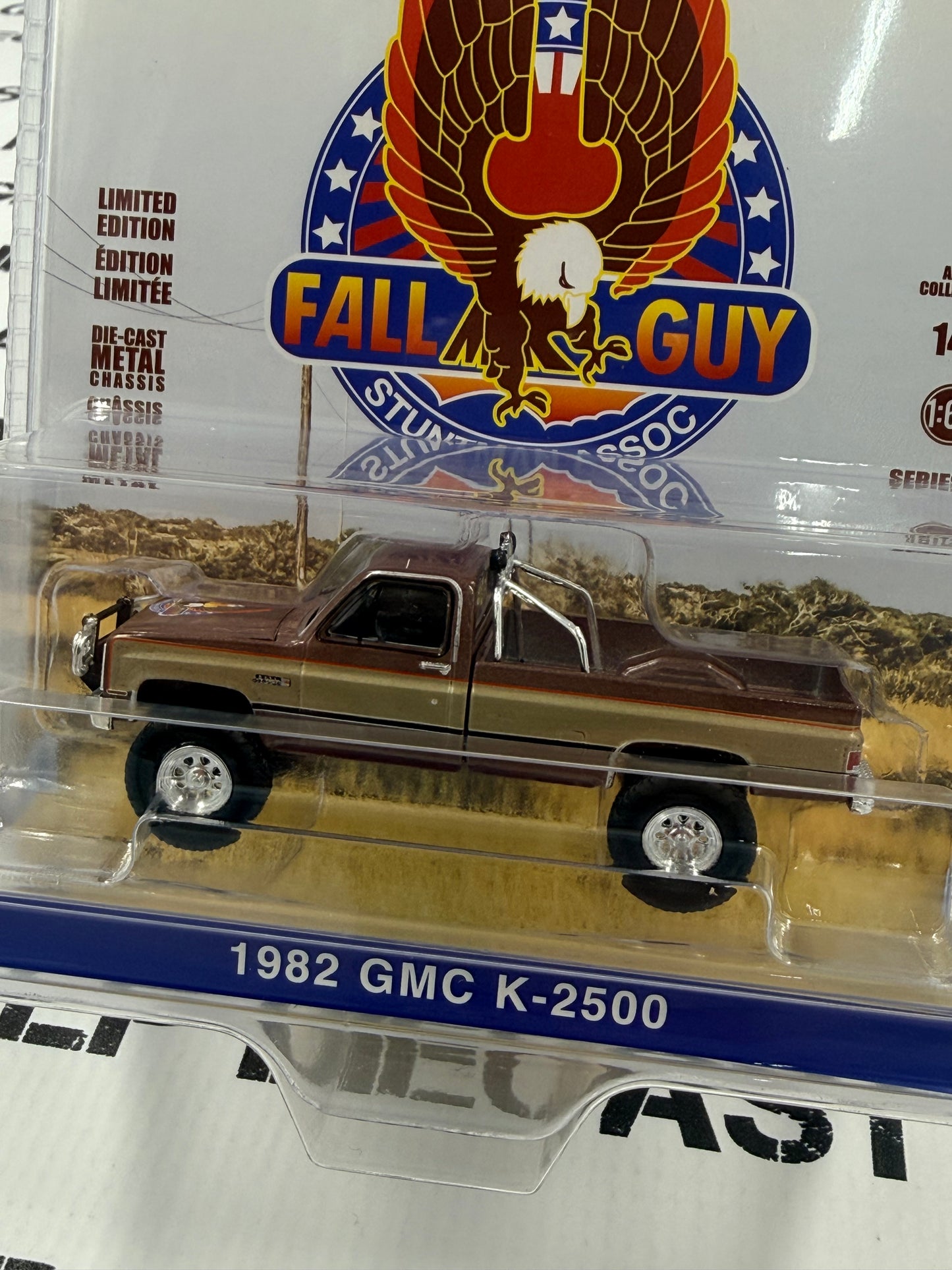 GREENLIGHT 1982 GMC K2500 Fall Guy 1:64 Diecast Hollywood