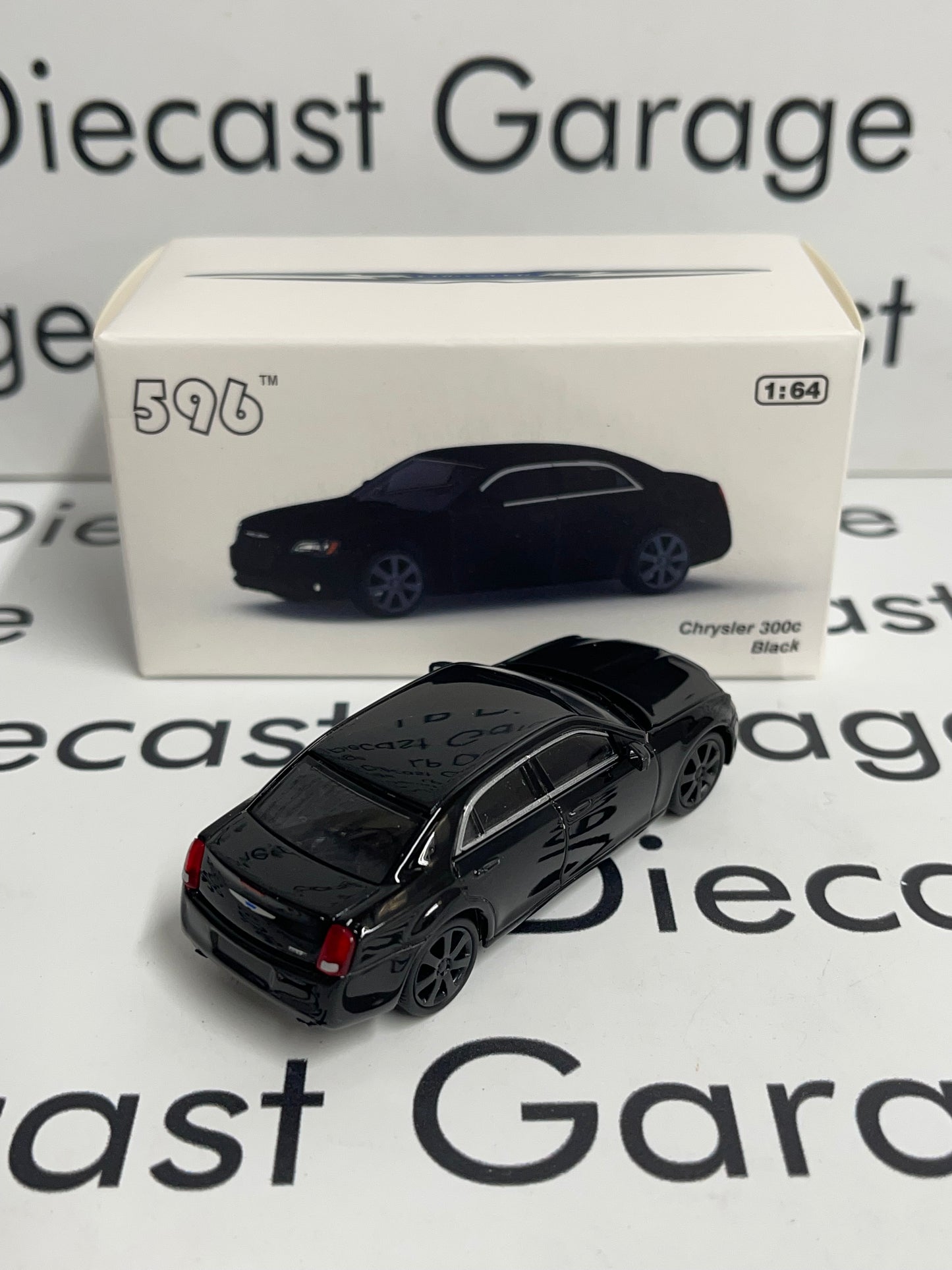 596 Model Chrysler 300c Black Breaking Bad 1:64 Diecast