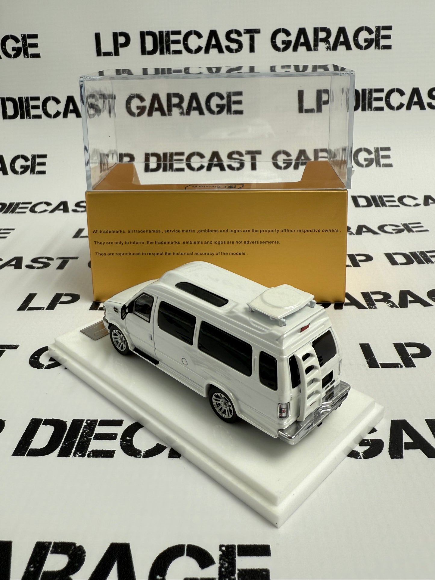 MK Miniatures Ford E-350 Land Yacht White Motorhome Van 1:64 Diecast
