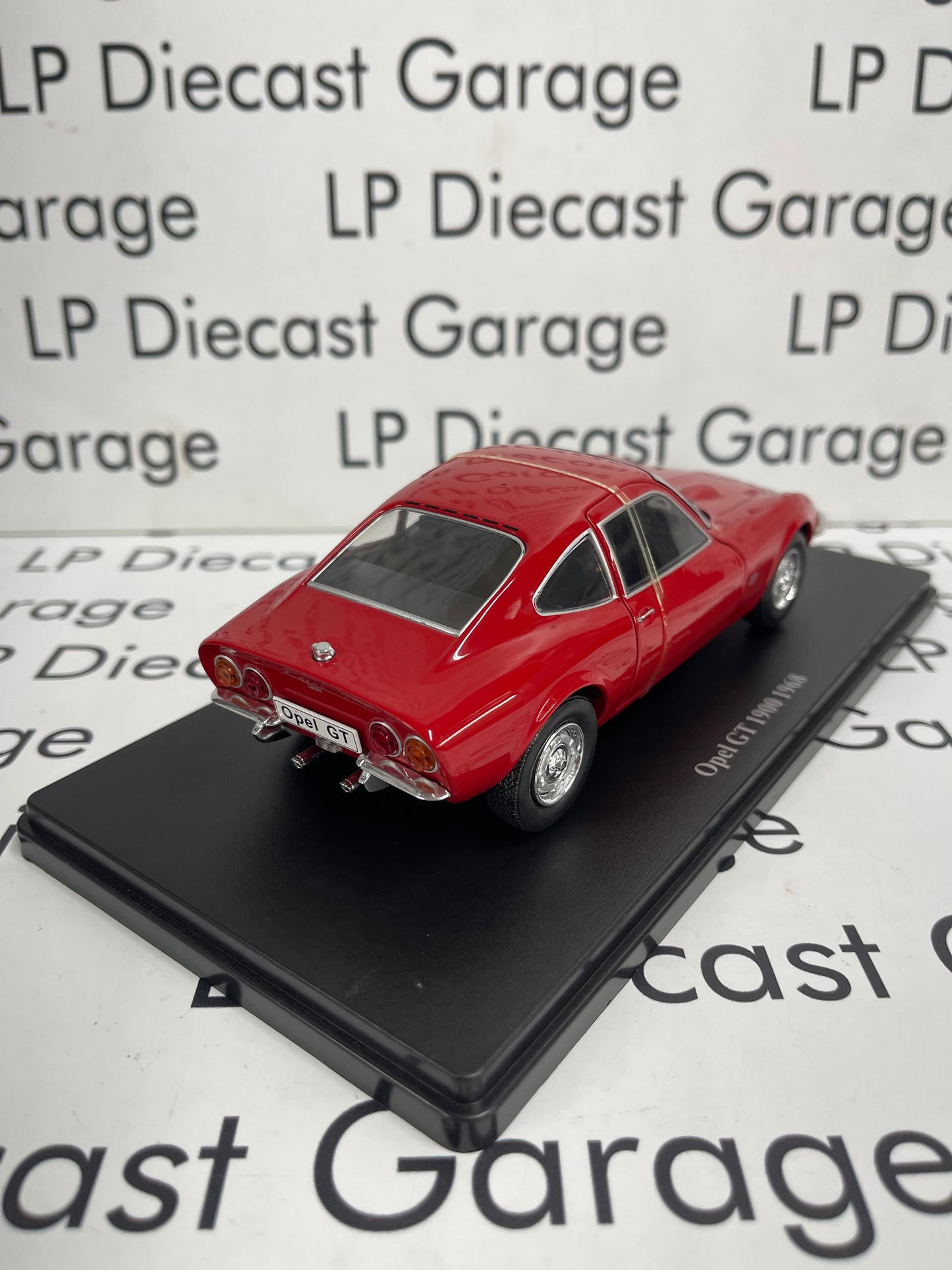 EDICOLA 1968 Opel GT 1900 Red Sports Car 1:24 Diecast