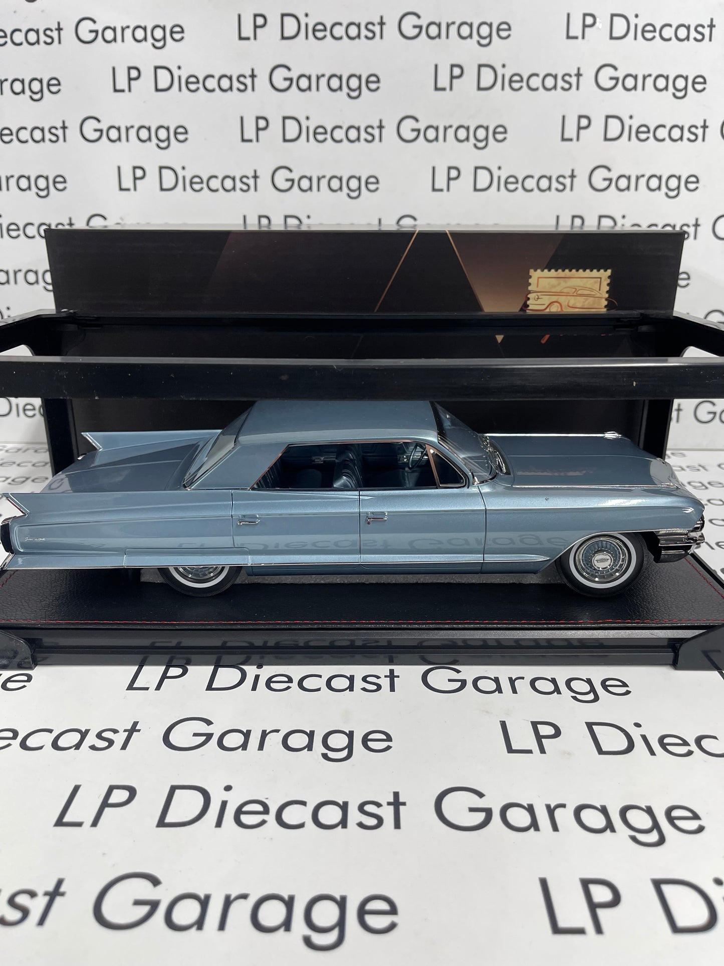 STAMP MODELS 1962 Cadillac Sedan Deville Newport Blue Metallic 1:18 Scale Resin Model
