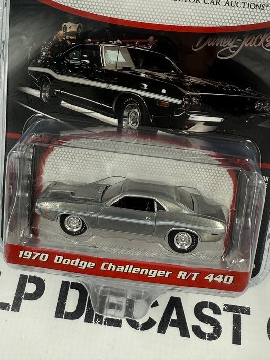 RAW CHASE GREENLIGHT 1970 Dodge Challenger R/T 440 1:64 Diecast Barrett Jackson