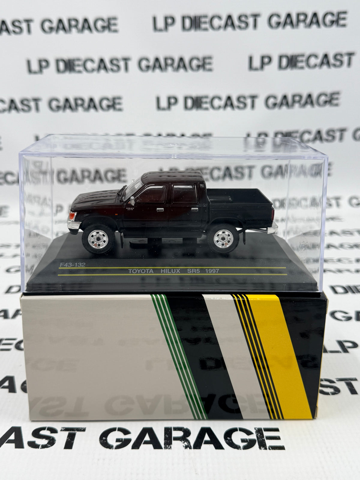FIRST43 1997 Toyota Hilux Truck Black SR5 RHD 1:43 Diecast