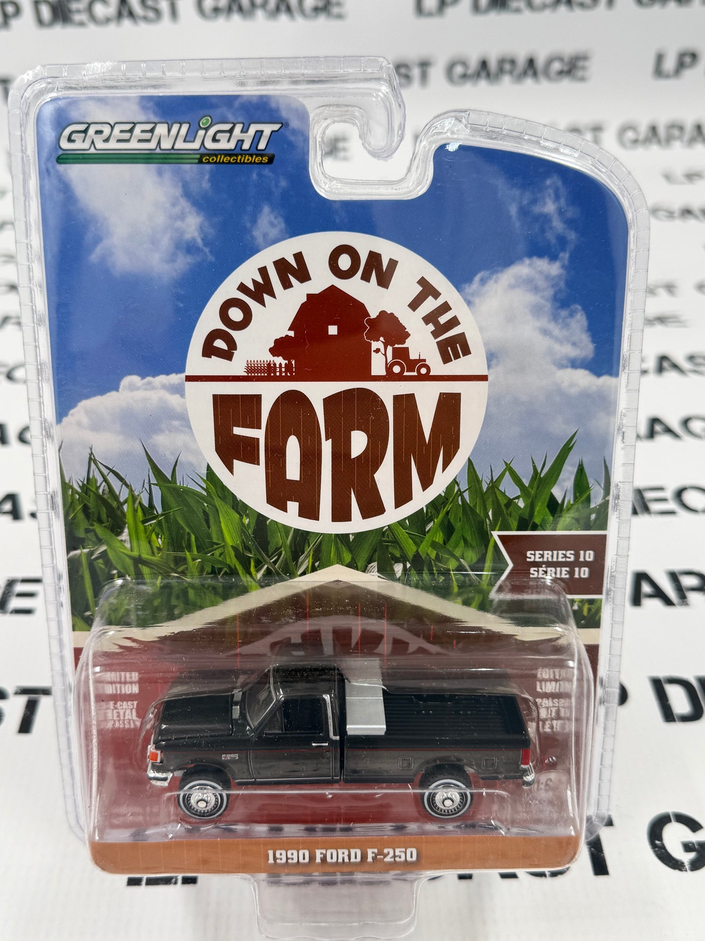 CHASE GREENLIGHT 1990 Ford F-250 Black 1:64 Diecast Down on the Farm Truck