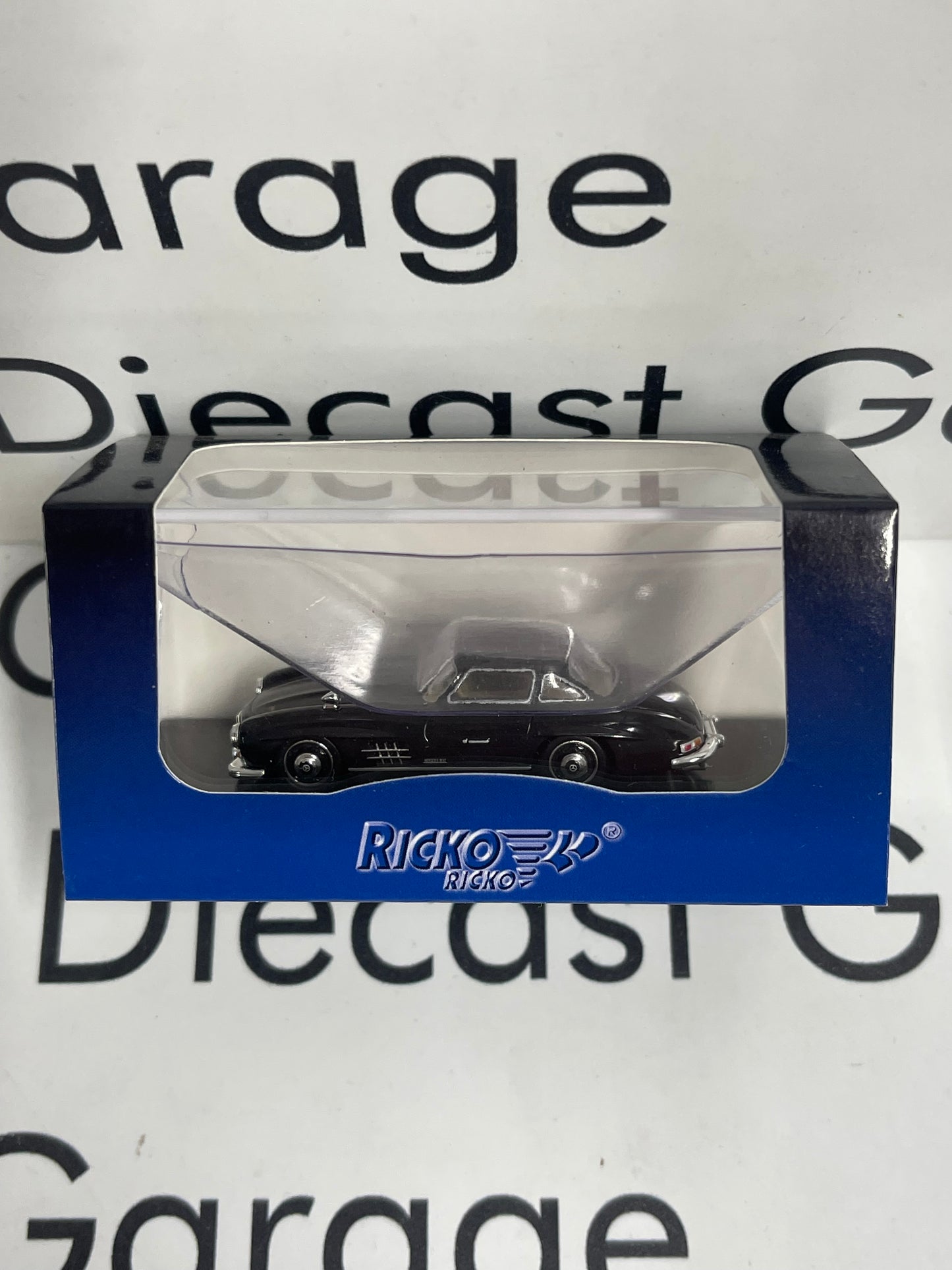 RICKO Limited 1954 Mercedes Benz 300SL (W198) Black 1:87 Scale HO Plastic