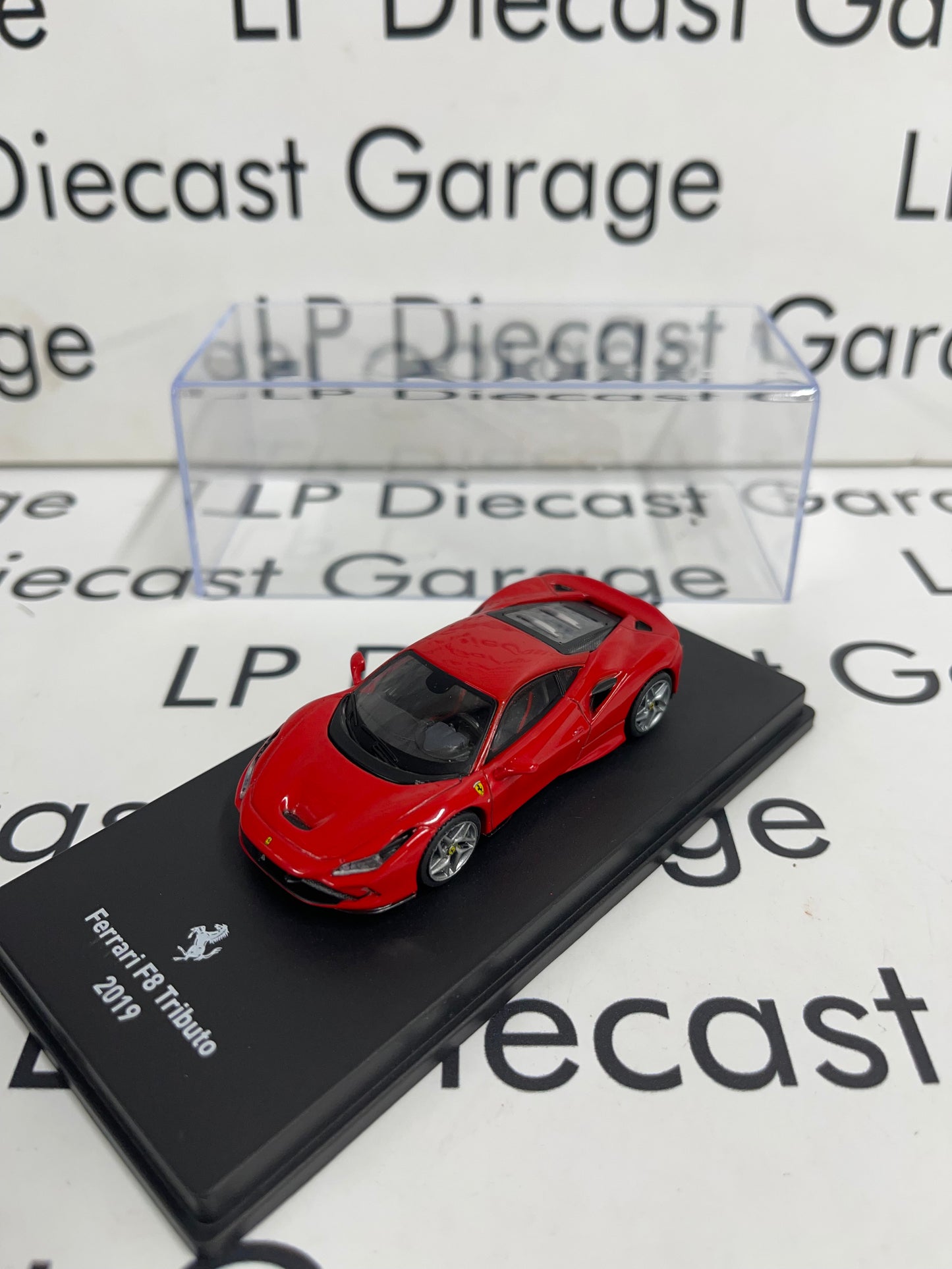 EDICOLA 2019 Ferrari F8 Tributo Red 1:64 Diecast w/ Display Case