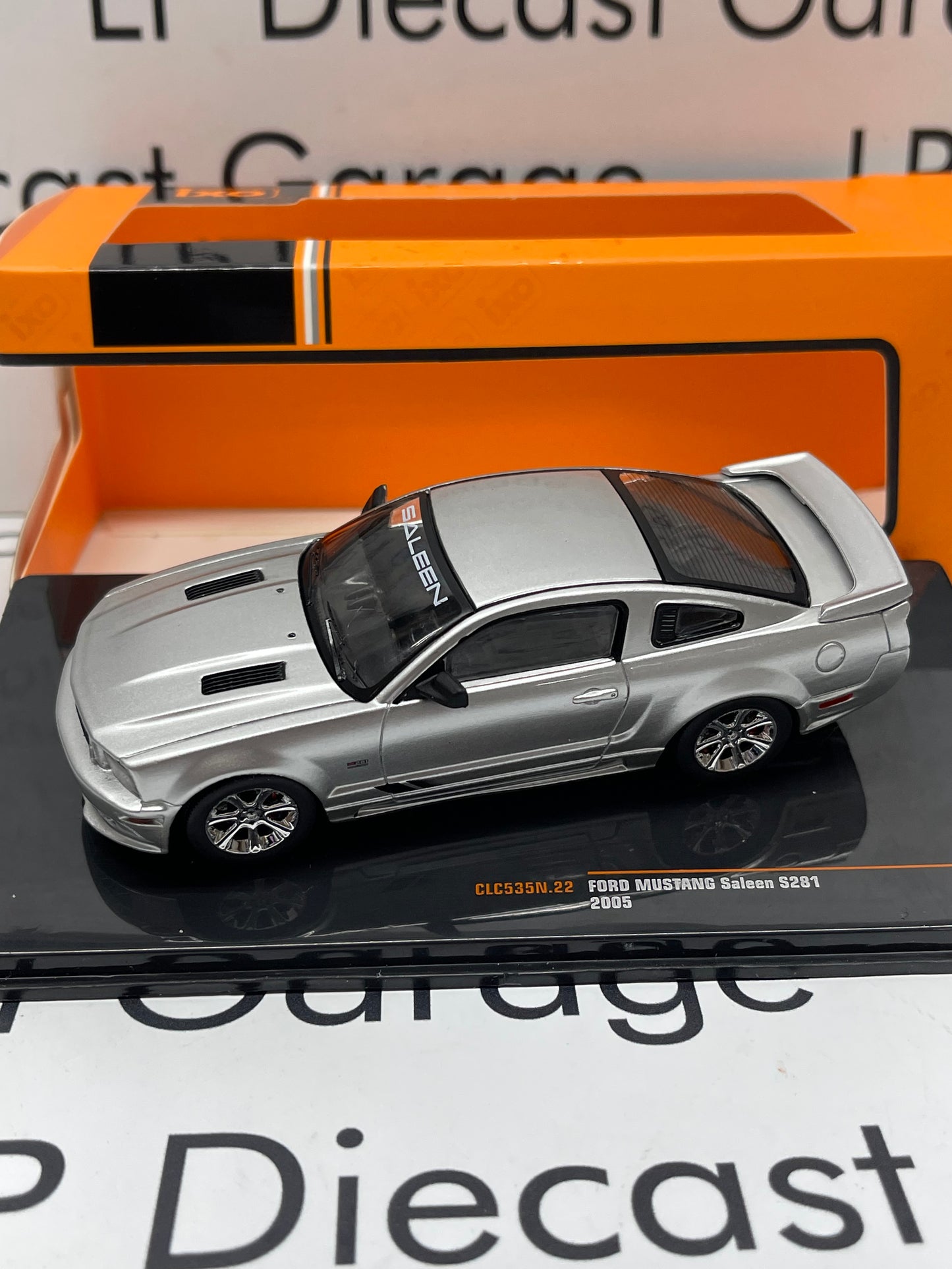 IXO Models 2005 Ford Mustang Saleen S281 Silver 1:43 Scale Diecast
